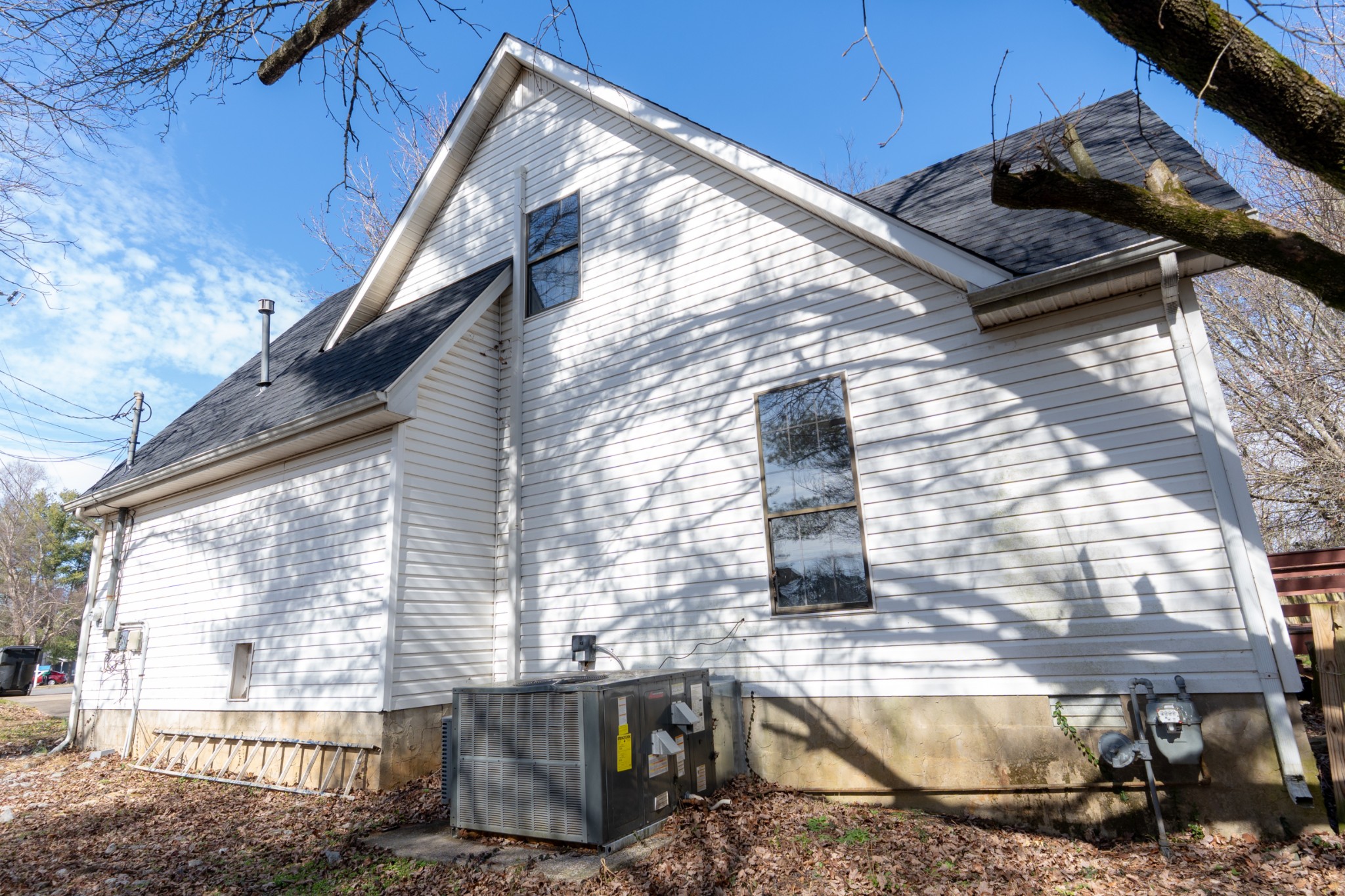 1102 Falling Tree Ct