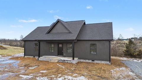 340 Hawkins Rd Westmoreland TN 37186