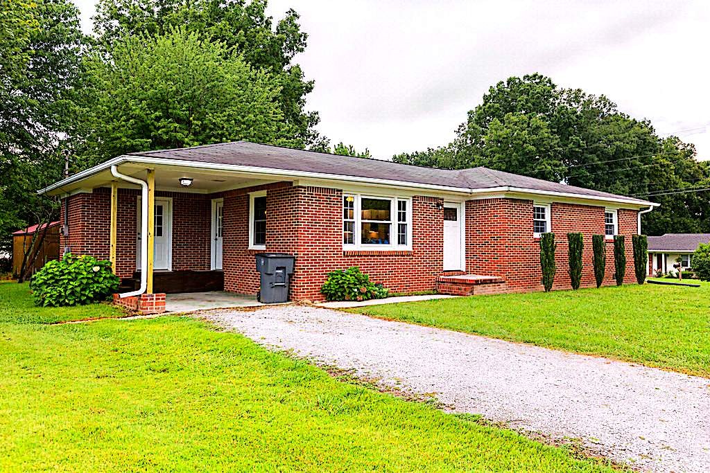 Photo 1 of 41 — 317 Moss Dr, McMinnville, TN 37110