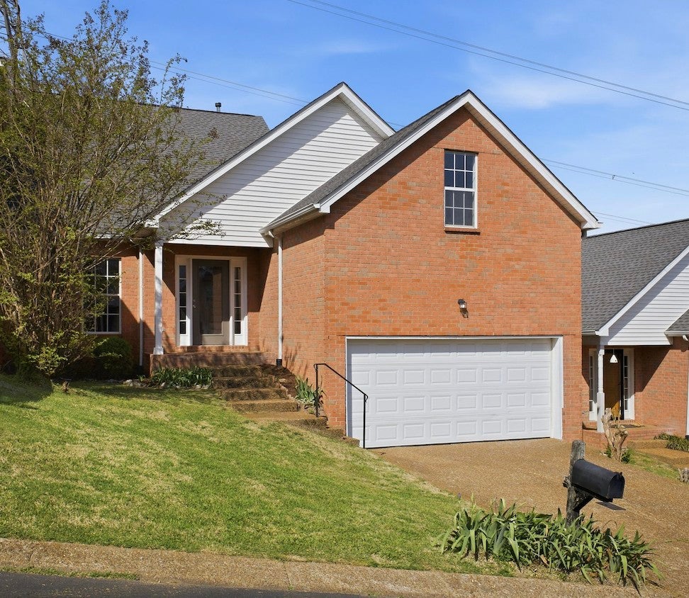 4.0-bed rental at 7036 Mooreland Ct
