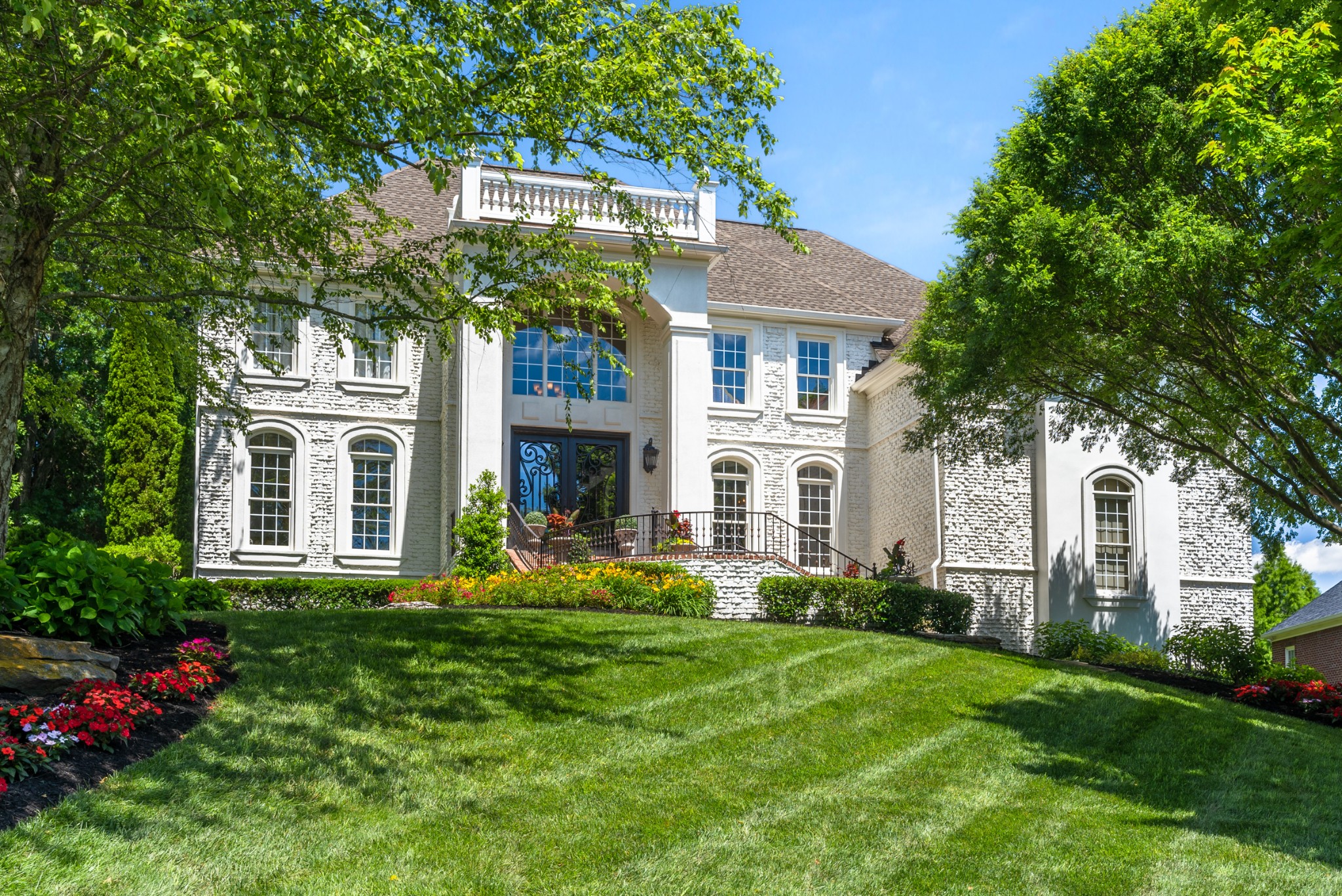 4 Ironwood Ln
