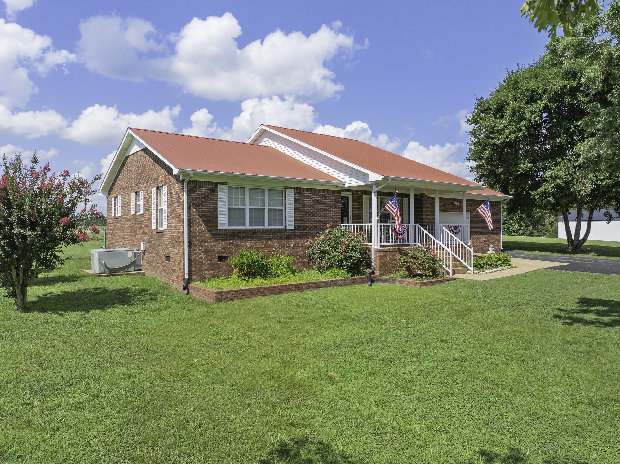 127 Fisherdale Dr
