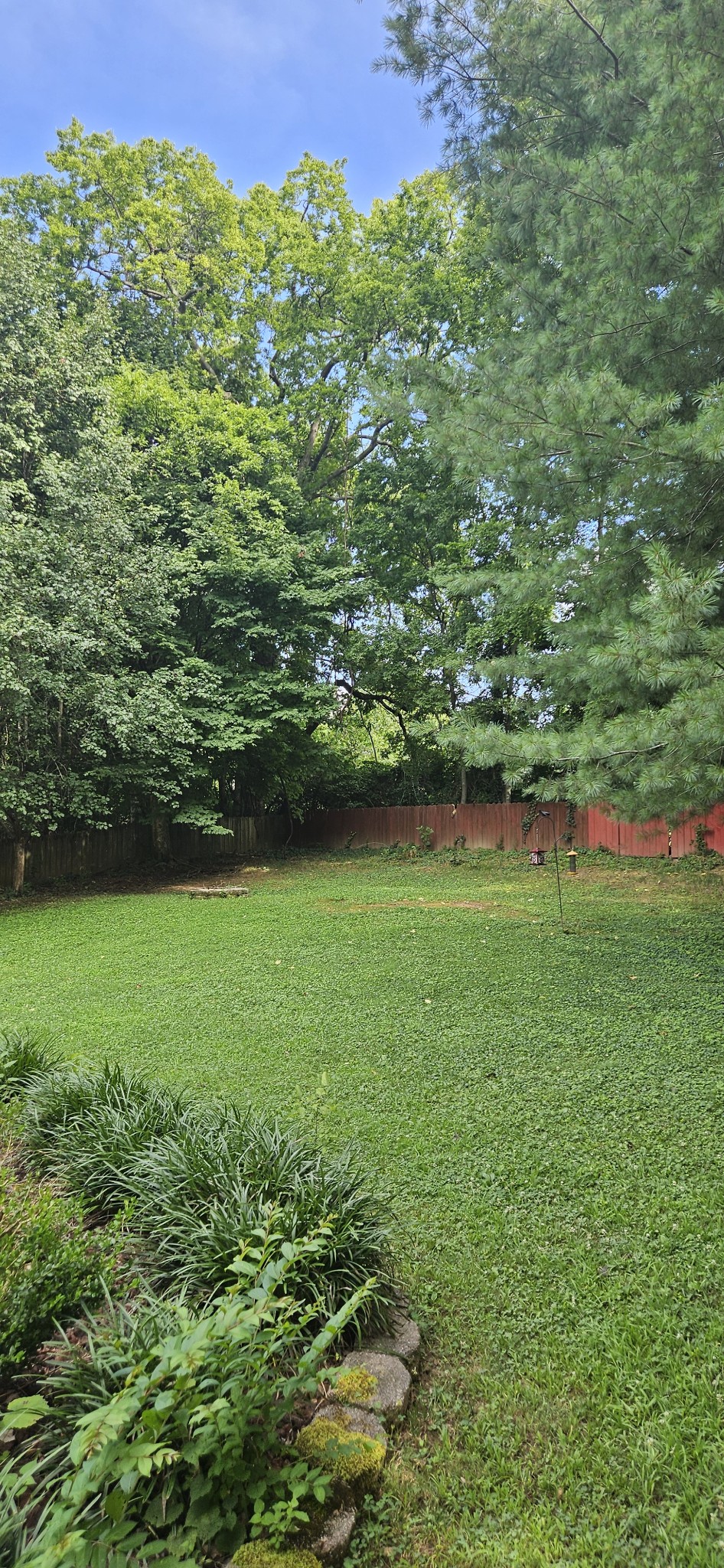 Clarksville, Tennessee 37043, United States, 3 Bedrooms Bedrooms, ,2 BathroomsBathrooms,Residential,Active,173758