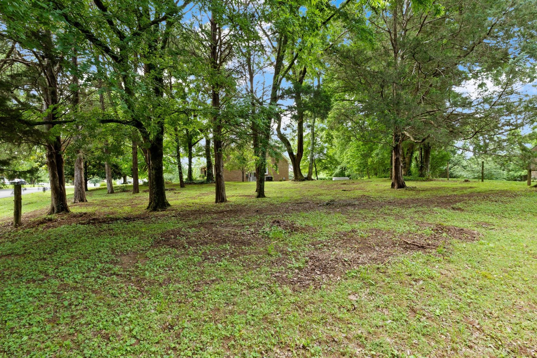4900 Chesterfield Dr