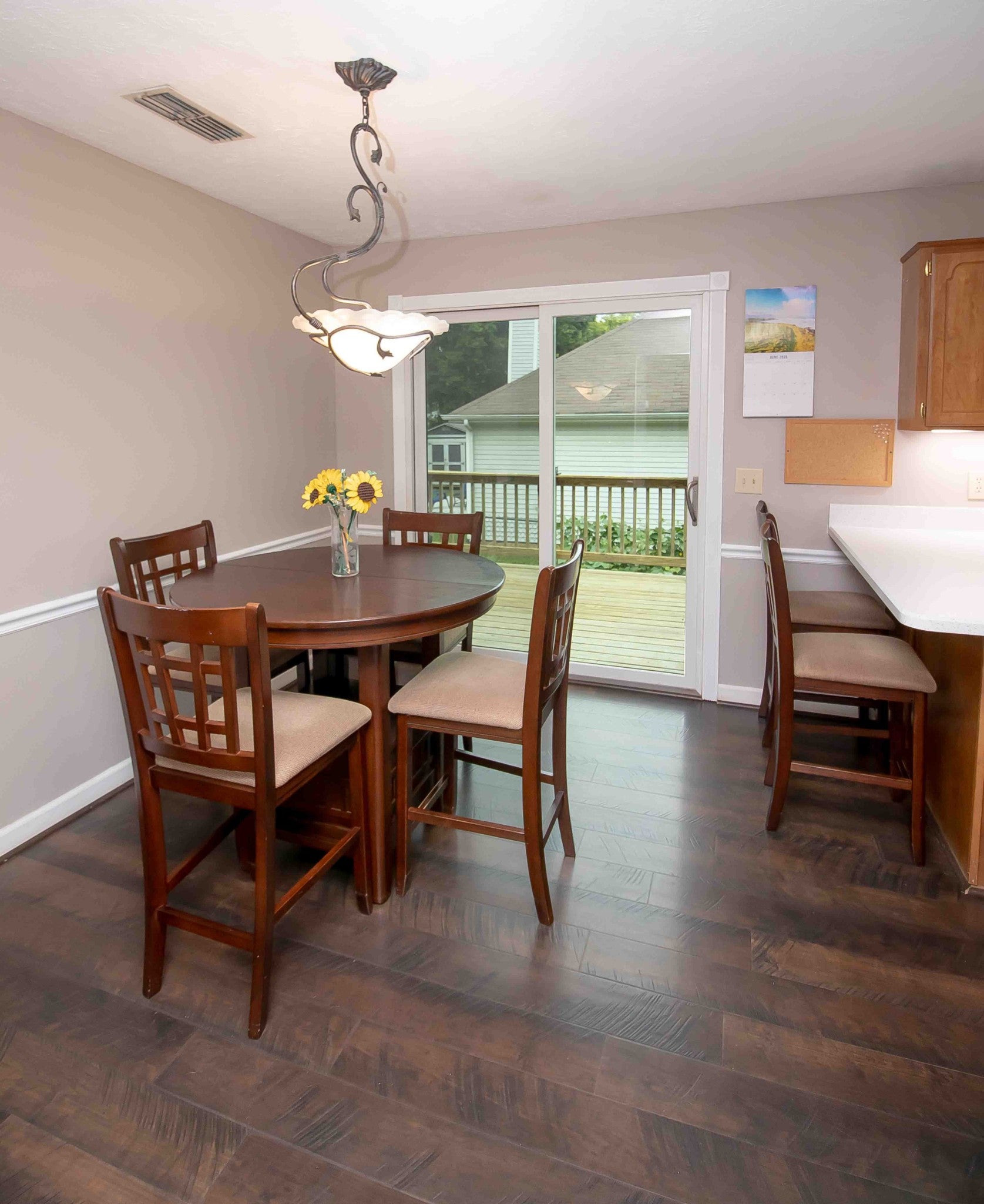114 Lake Forest Dr