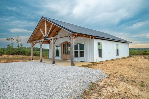 241 Springer Hohenwald TN 38462