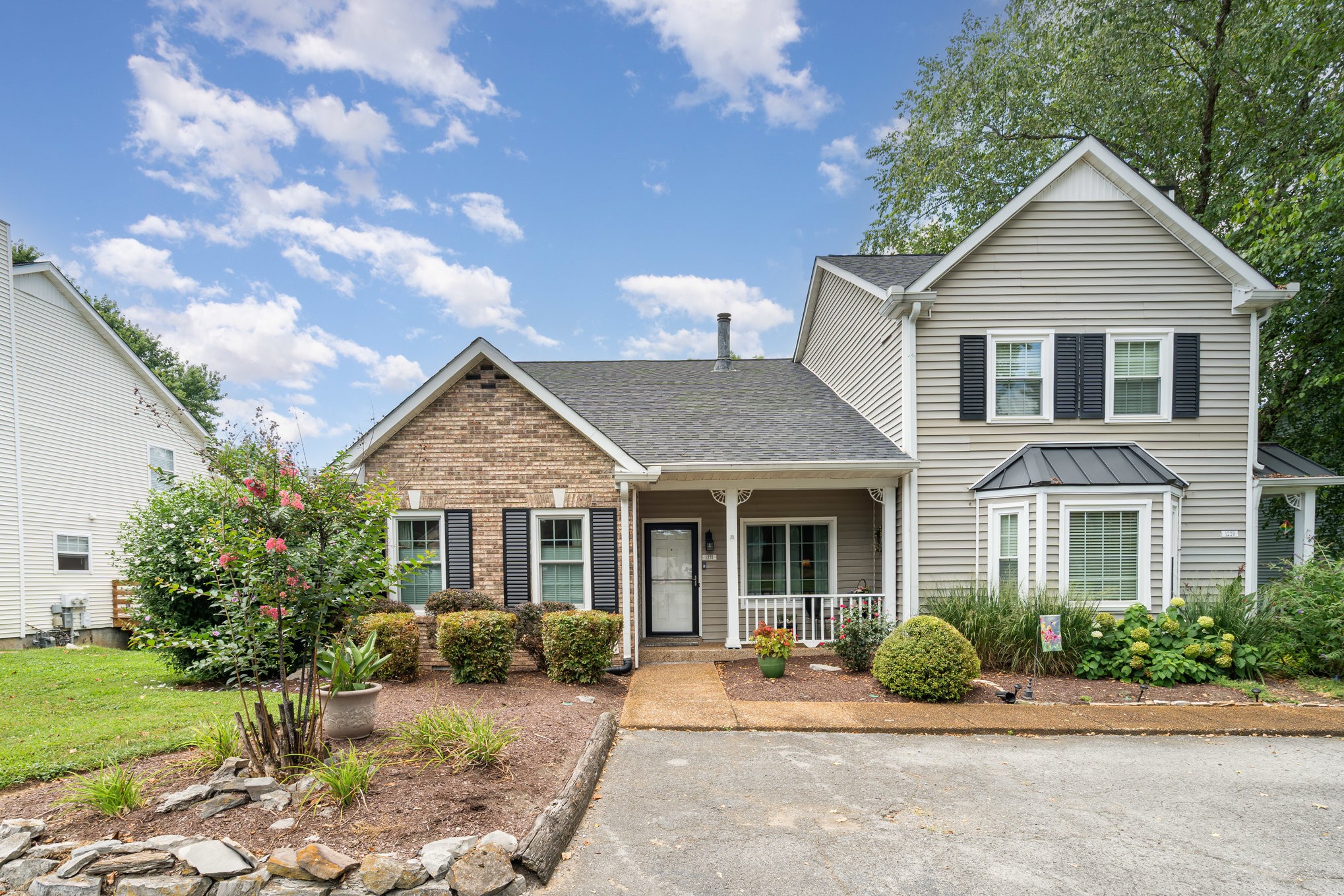 1231 Carriage Park Dr