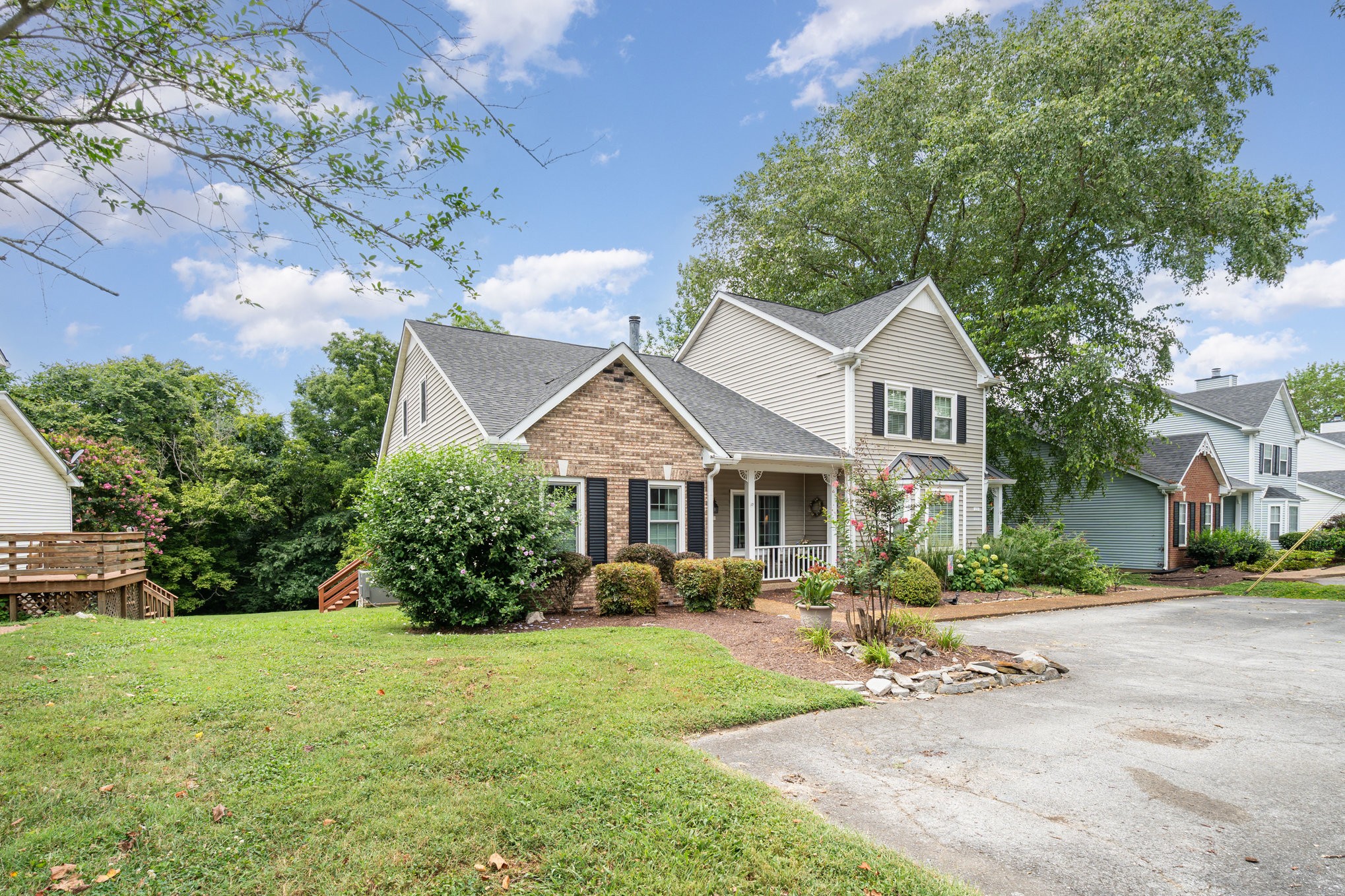 1231 Carriage Park Dr