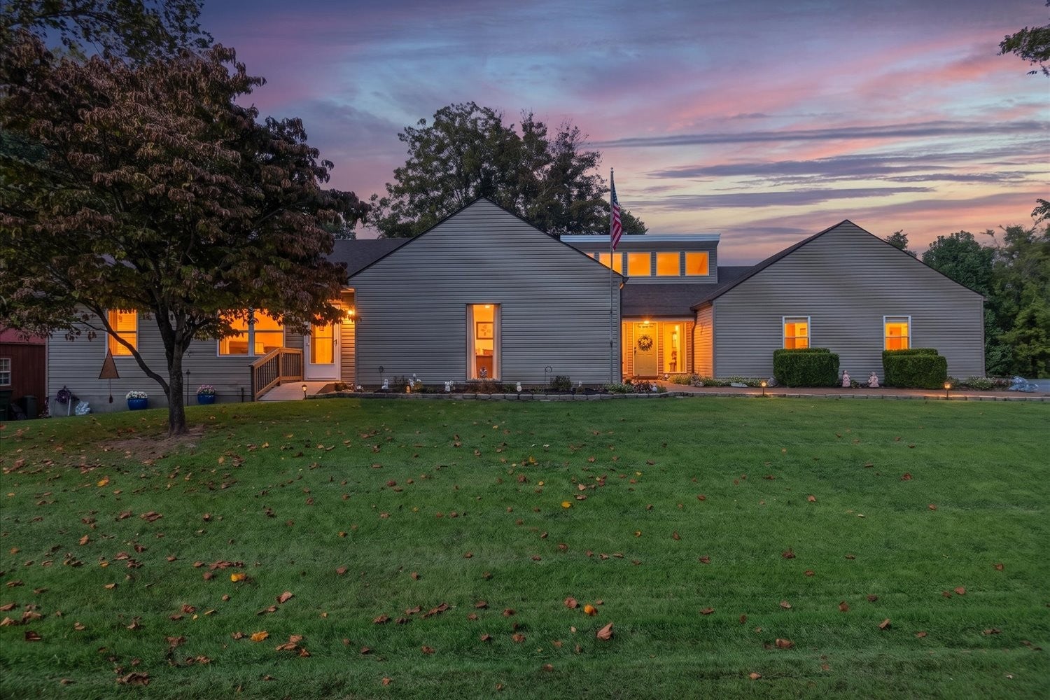 1330 Chippendale Cir