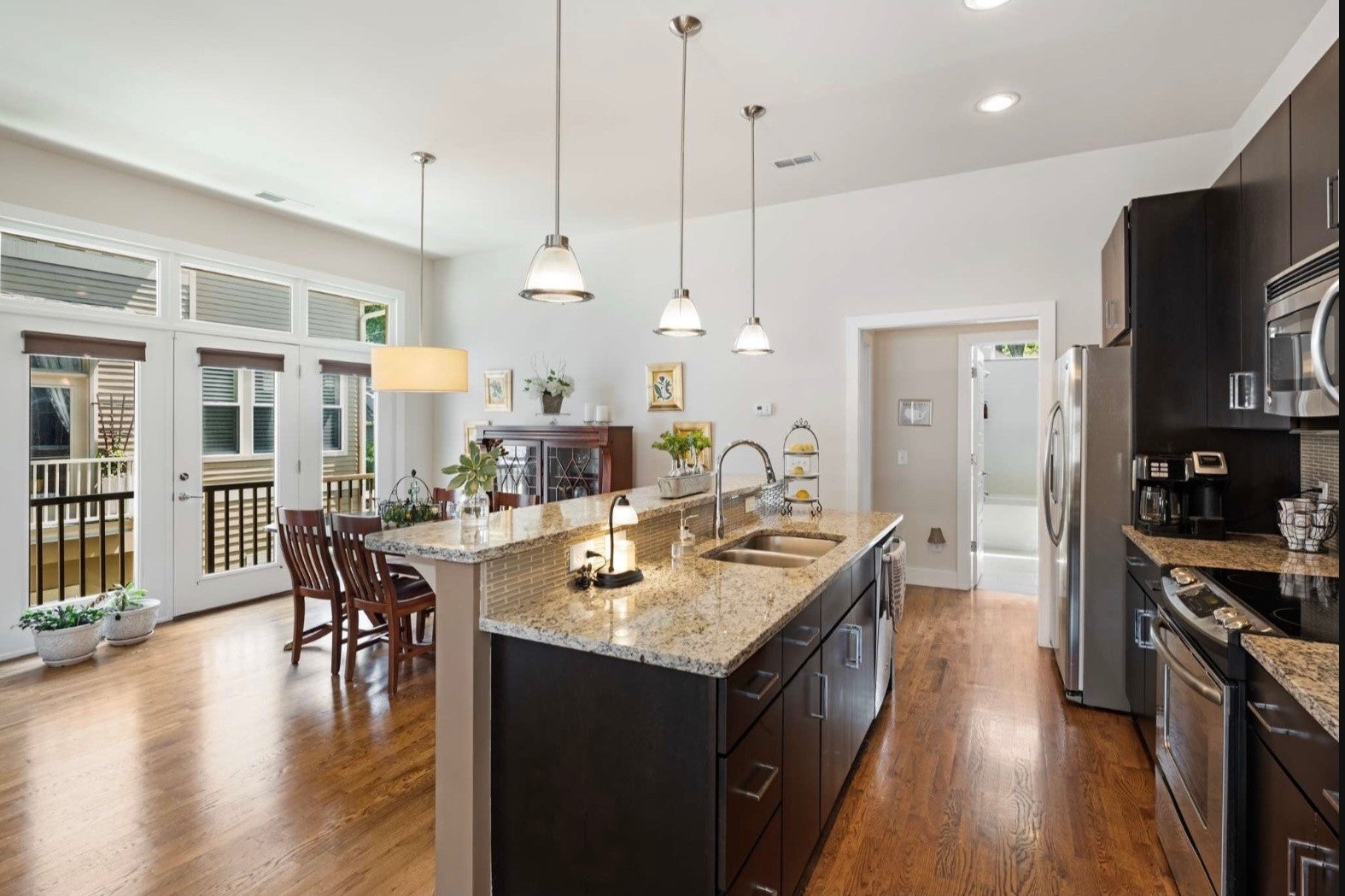 3.0-bed rental at 391 Monroe St