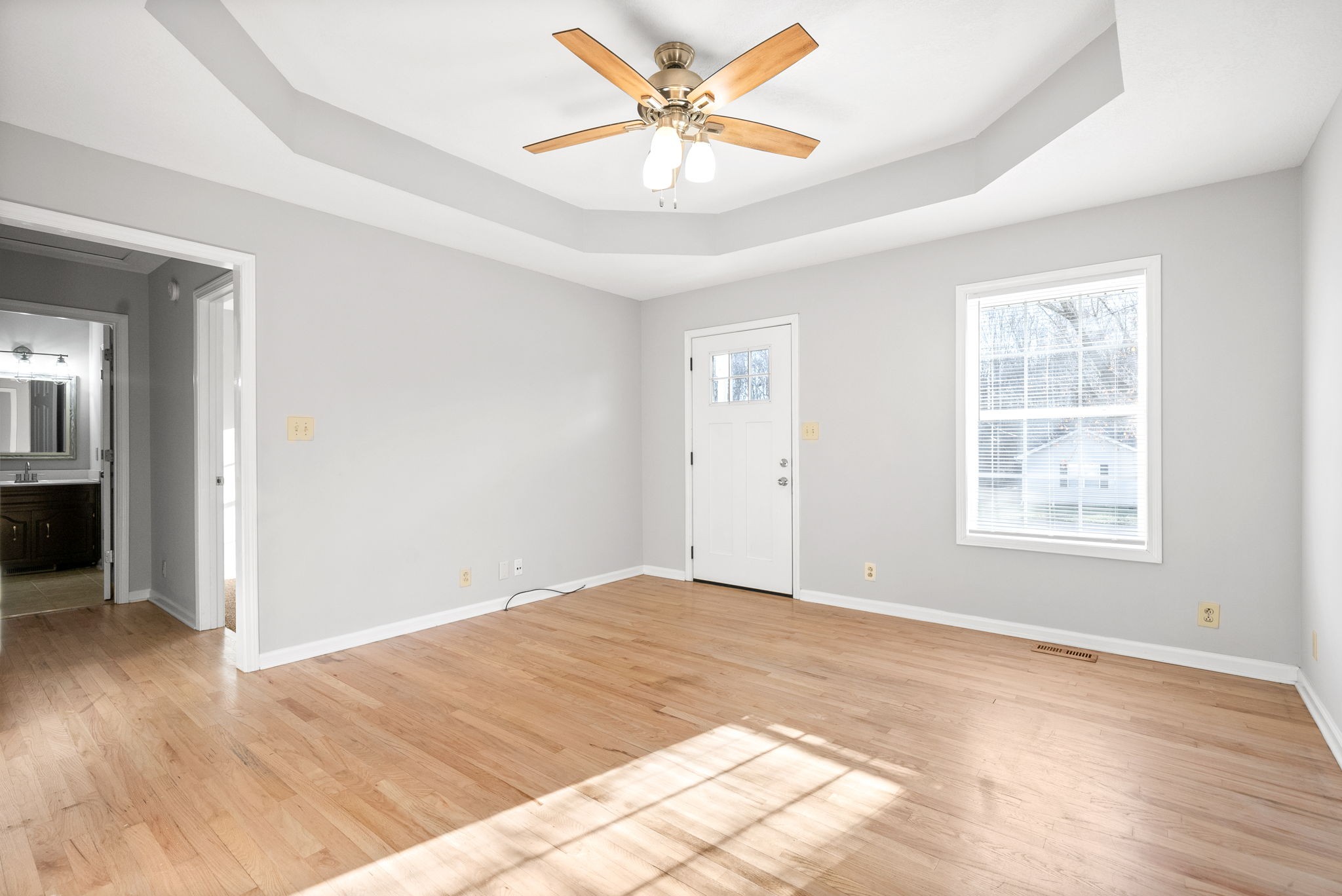 Clarksville, Tennessee 37042, United States, 3 Bedrooms Bedrooms, ,2 BathroomsBathrooms,Residential,Active,176858