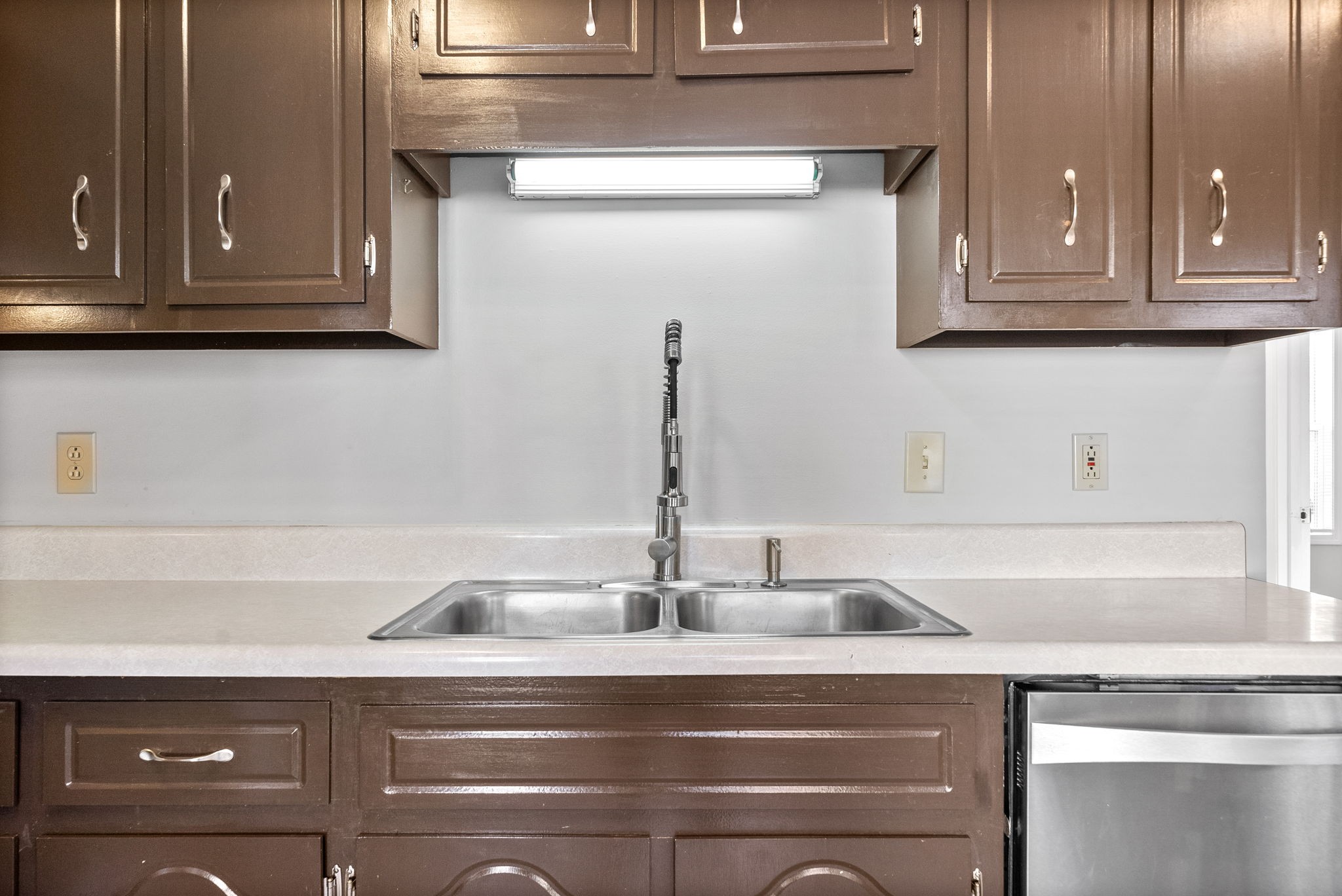 Clarksville, Tennessee 37042, United States, 3 Bedrooms Bedrooms, ,2 BathroomsBathrooms,Residential,Active,176858