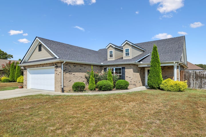 Photo 1 of 59 — 280 Spring Breeze Dr, Tullahoma, TN 37388