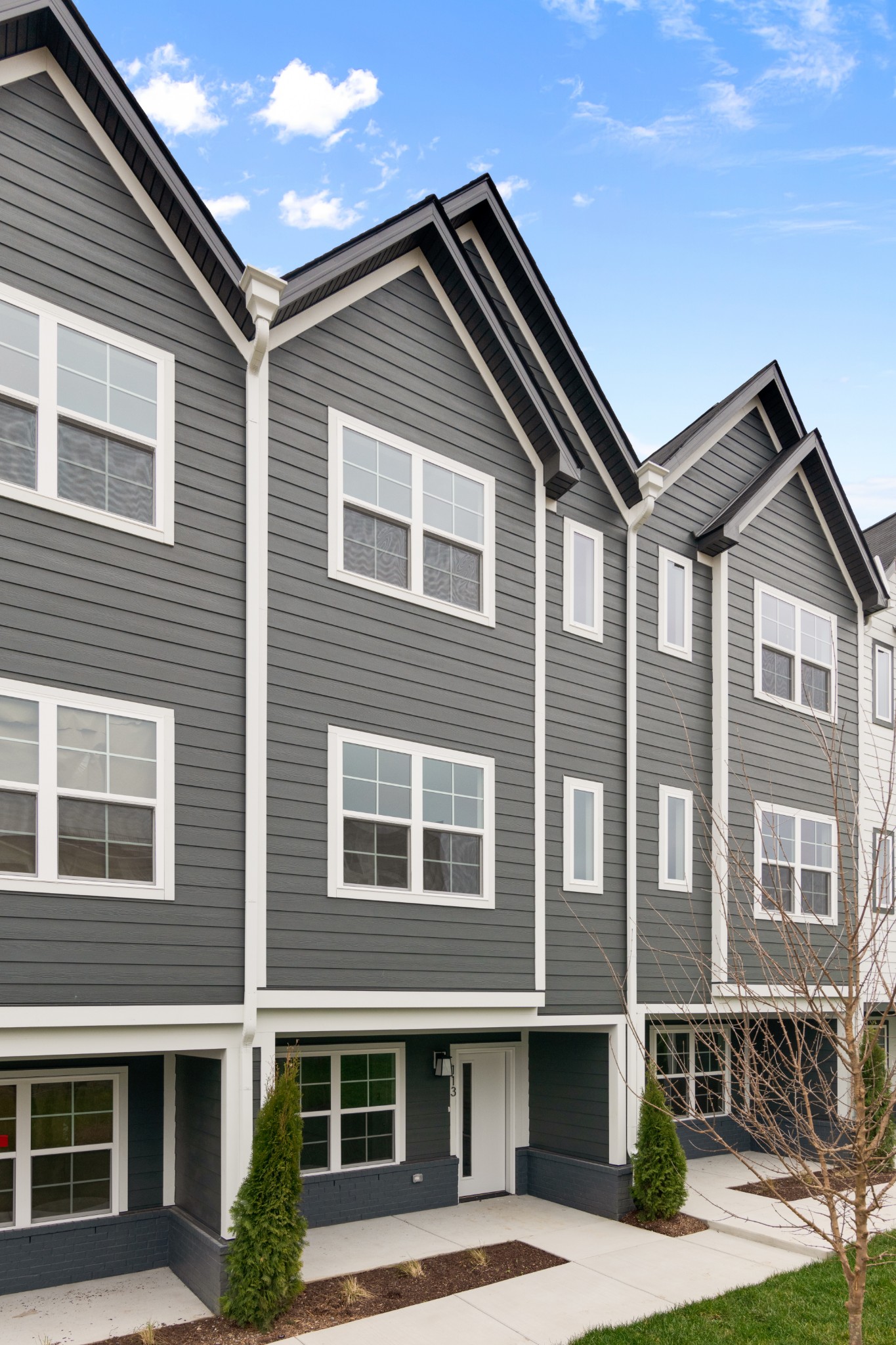 700 N DuPont Ave 113