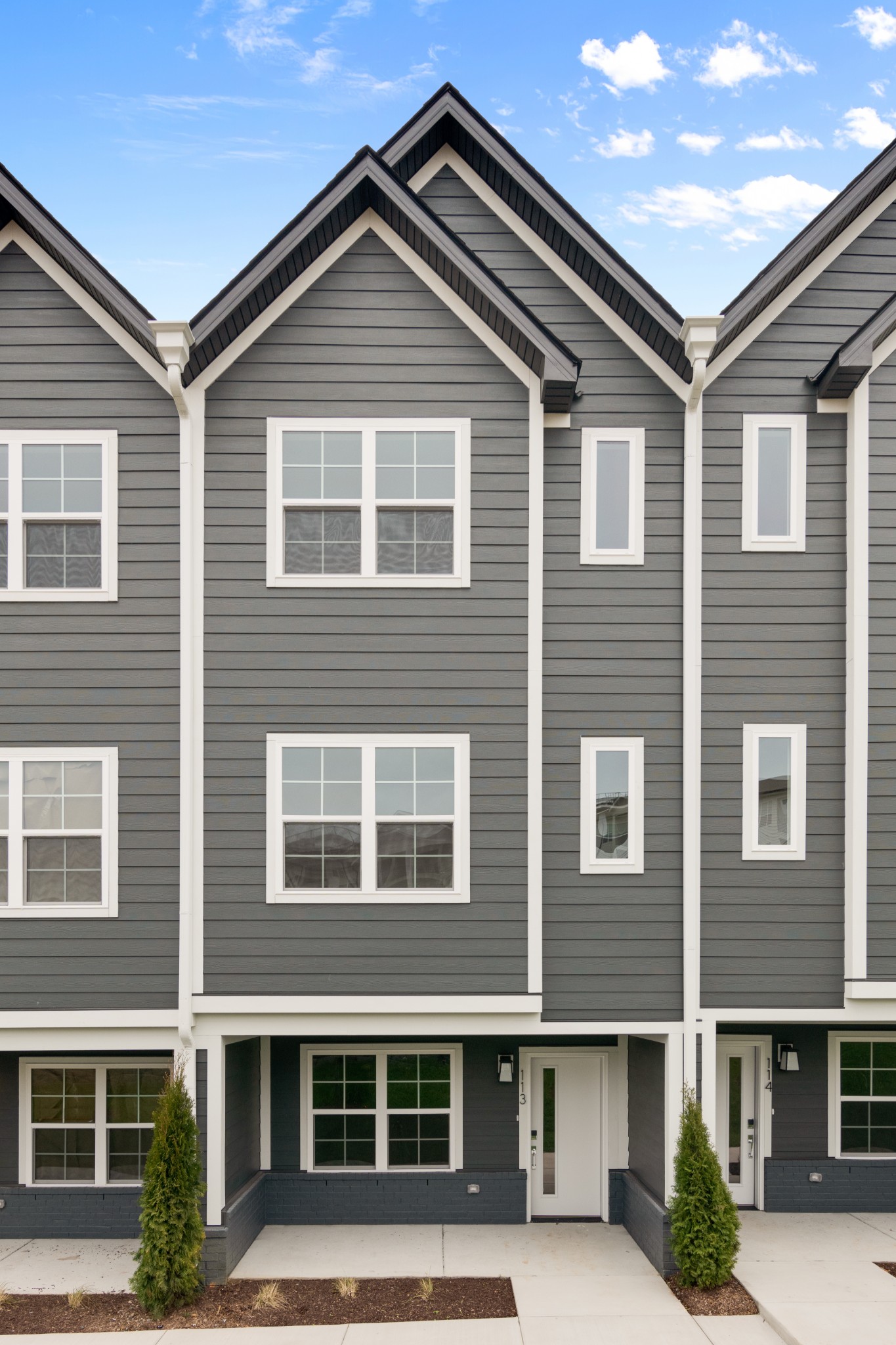 700 N DuPont Ave 113