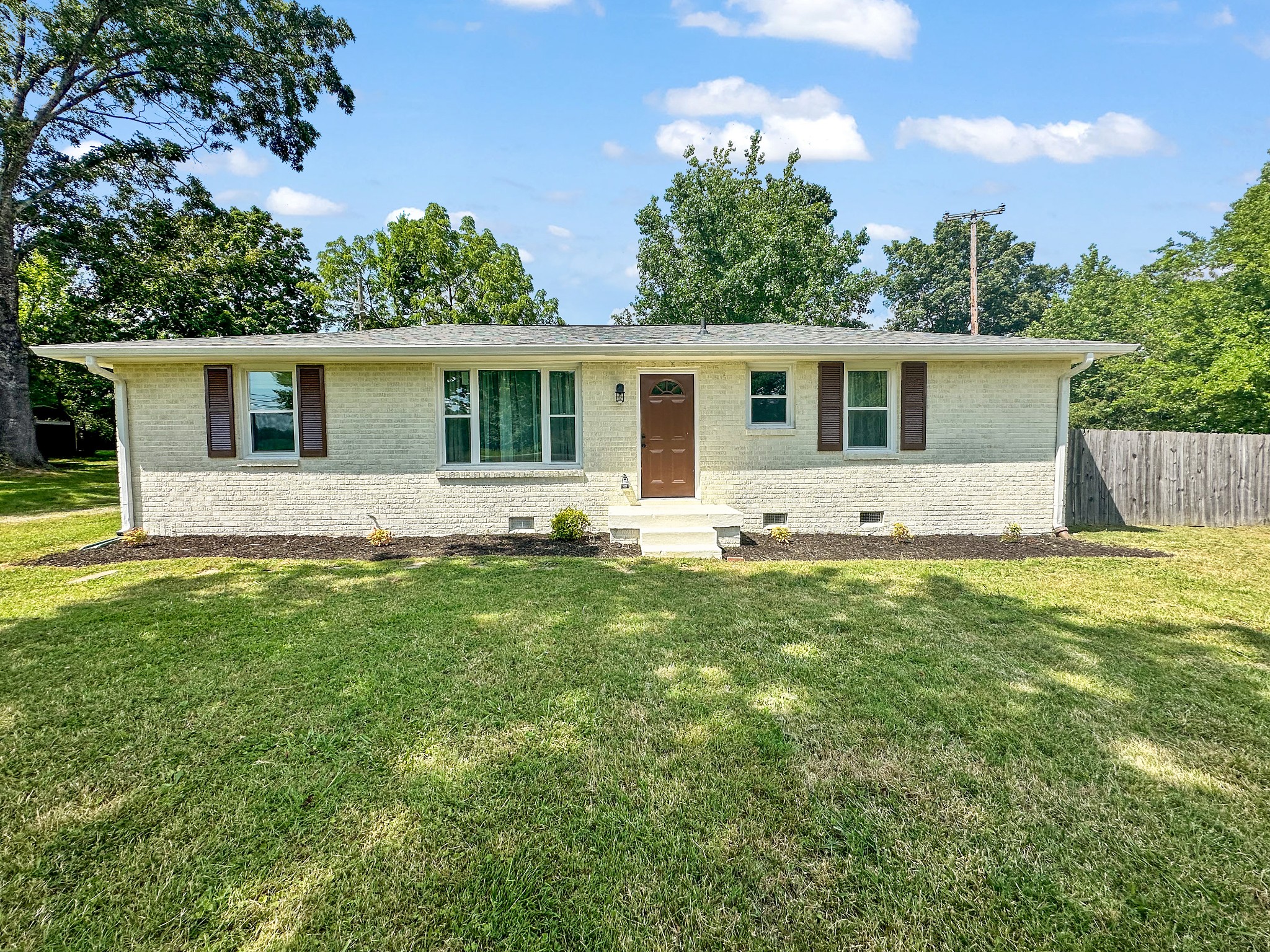 3572 Old Clarksville Pike