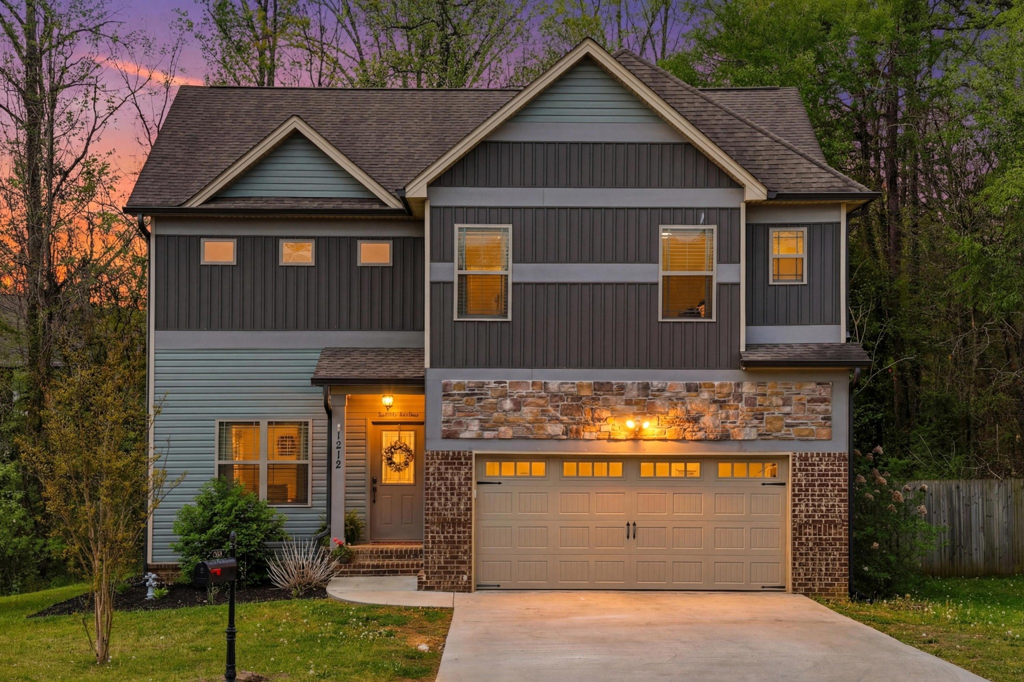 1212 Stone Gate Circle NW