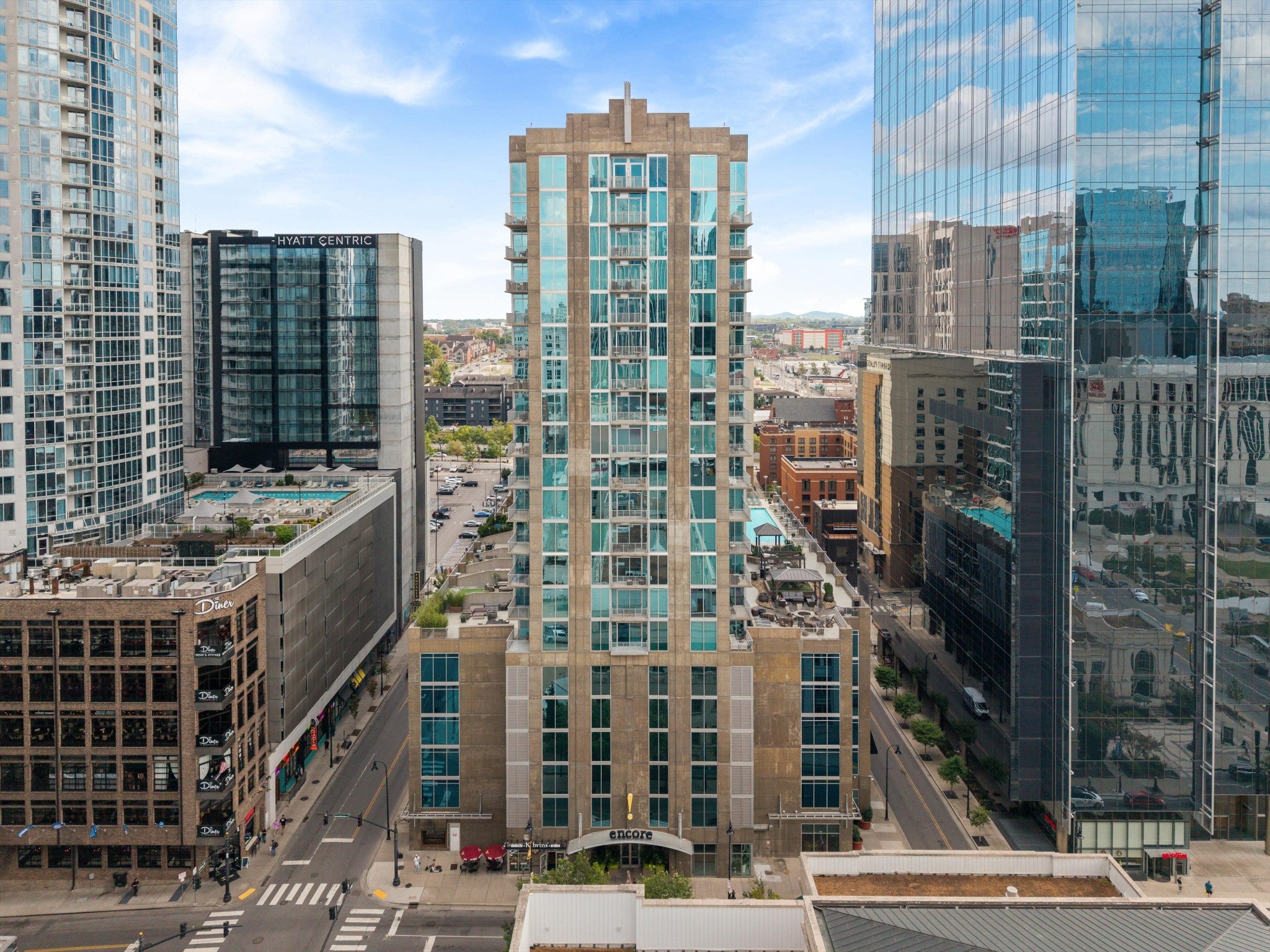 301 Demonbreun St 310