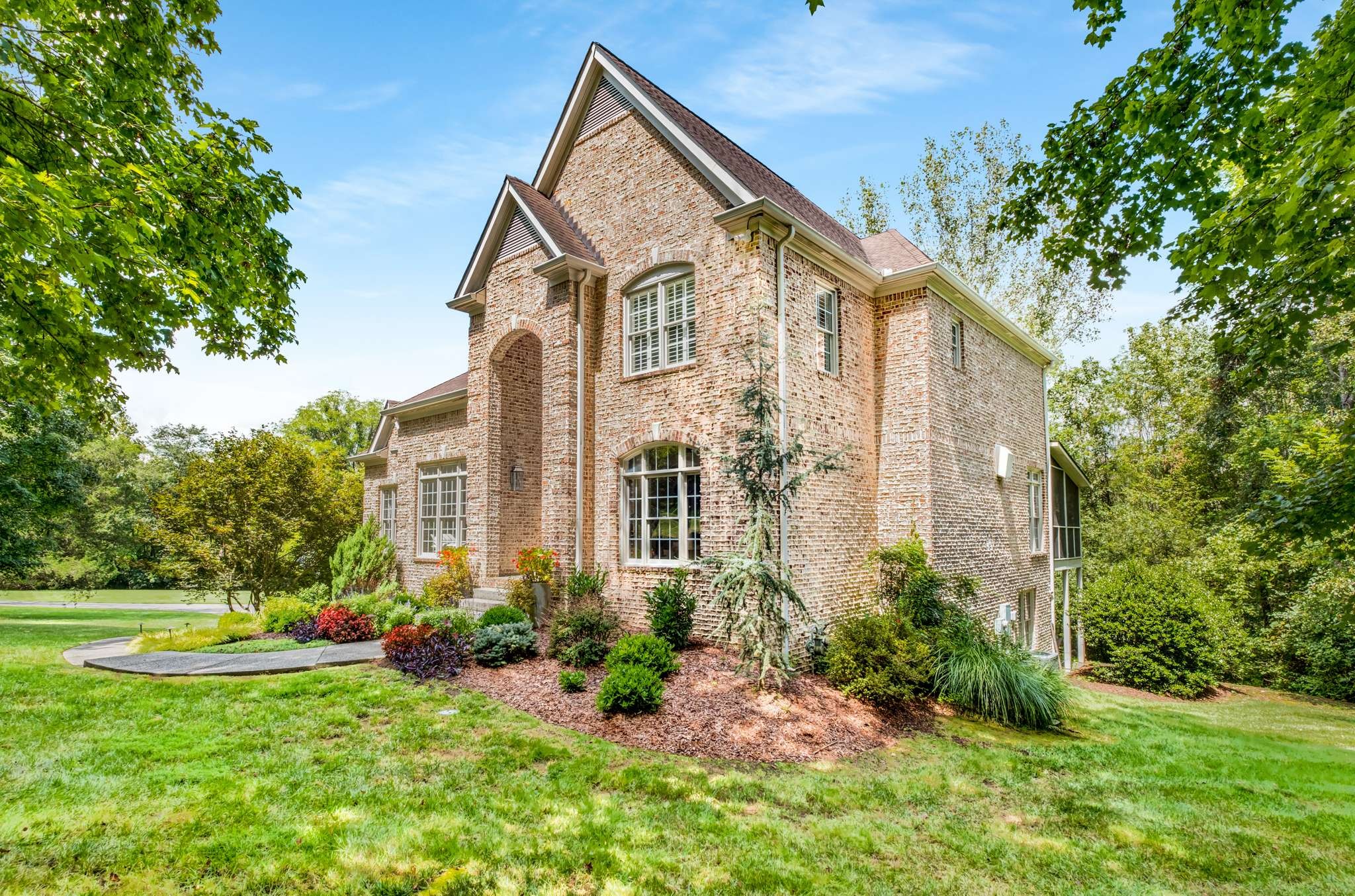 1106 Cedarview Ln