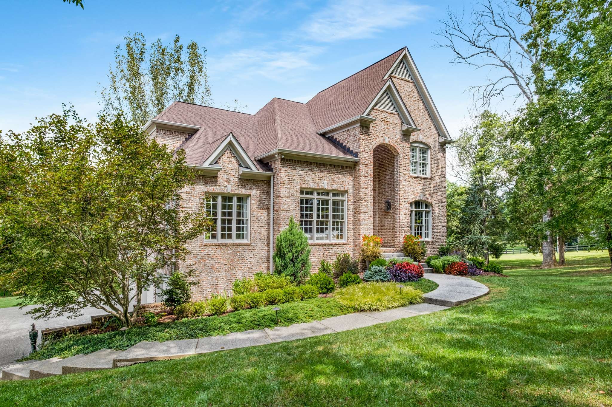 1106 Cedarview Ln