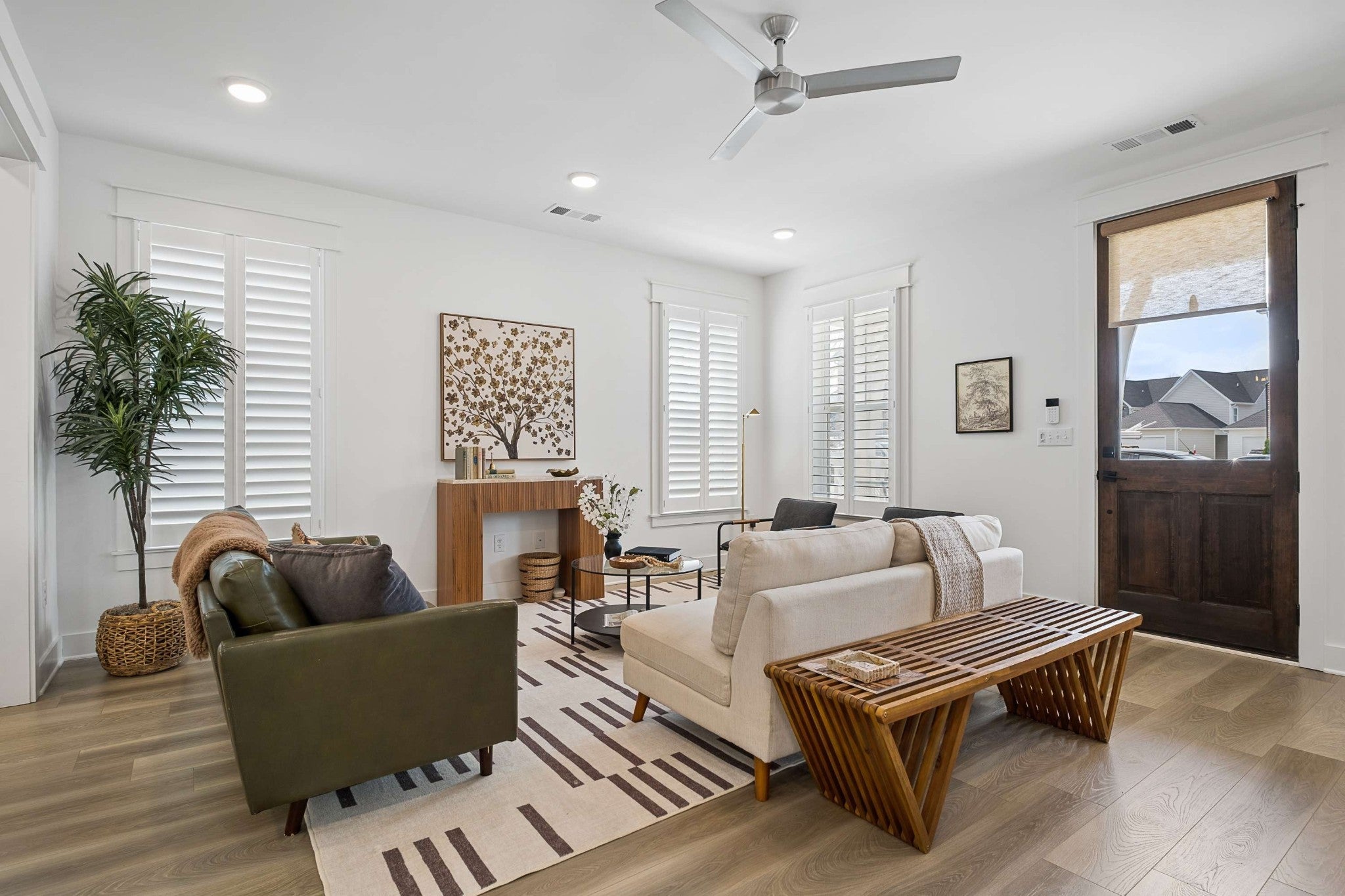 155 Oasis Dr