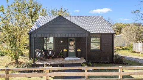 53 Re Davenport Ave Auburntown TN 37016