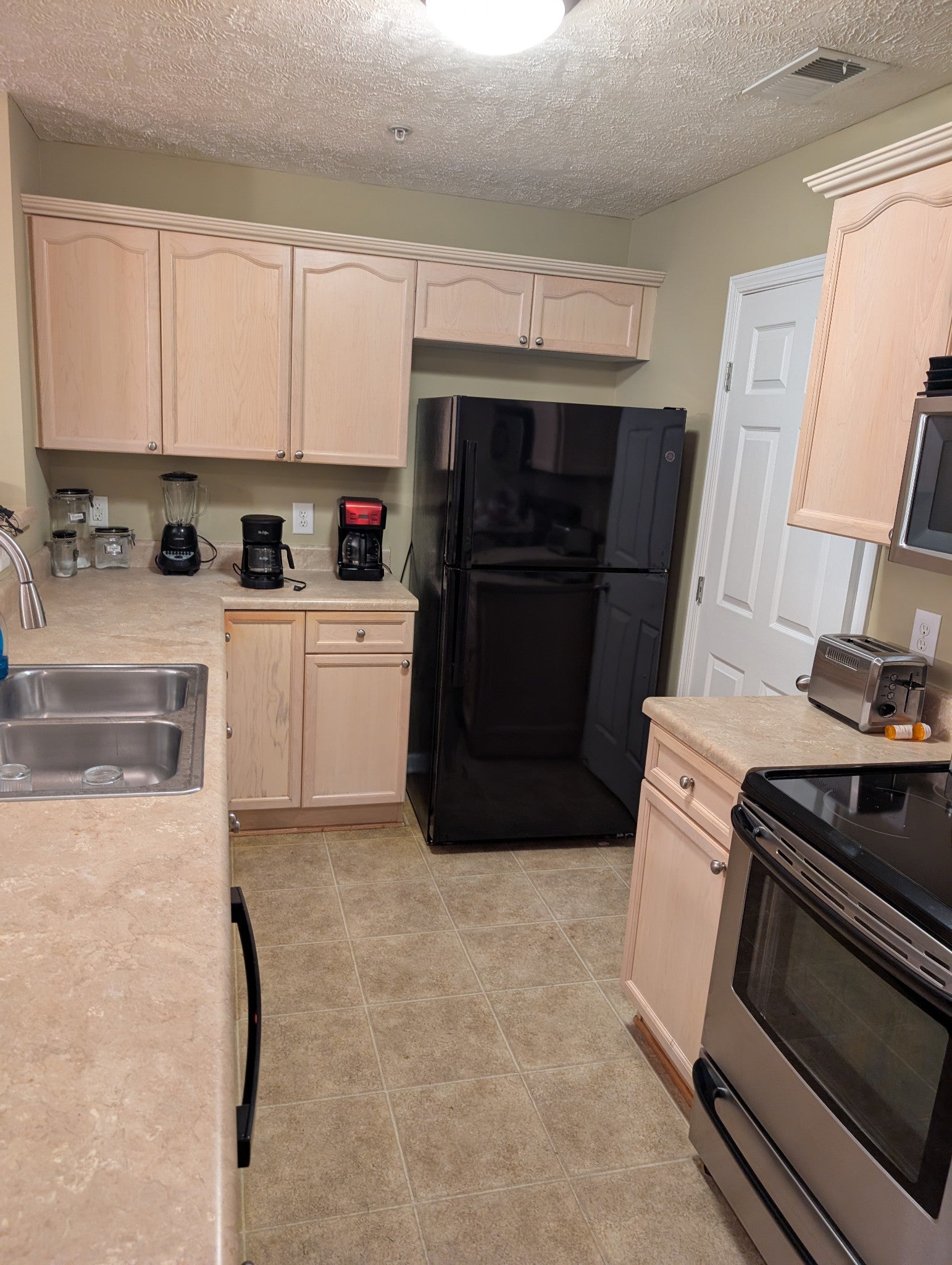 2360 Highway 31 W 202