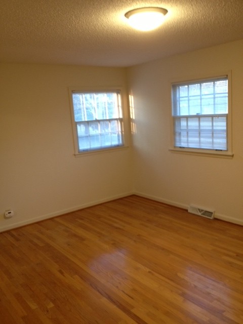 1002 Sunny Hill Rd
