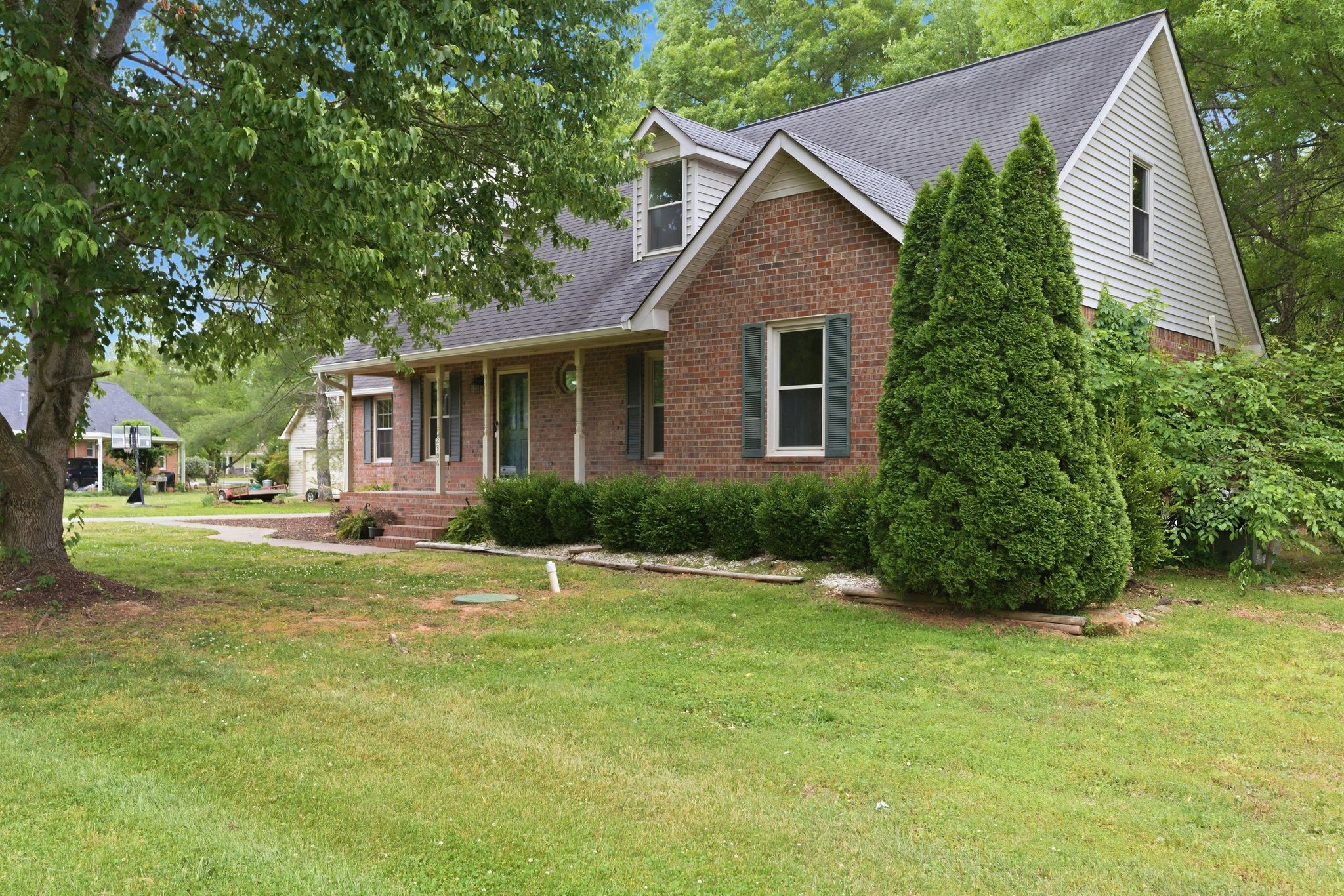2306 Red Mile Road
