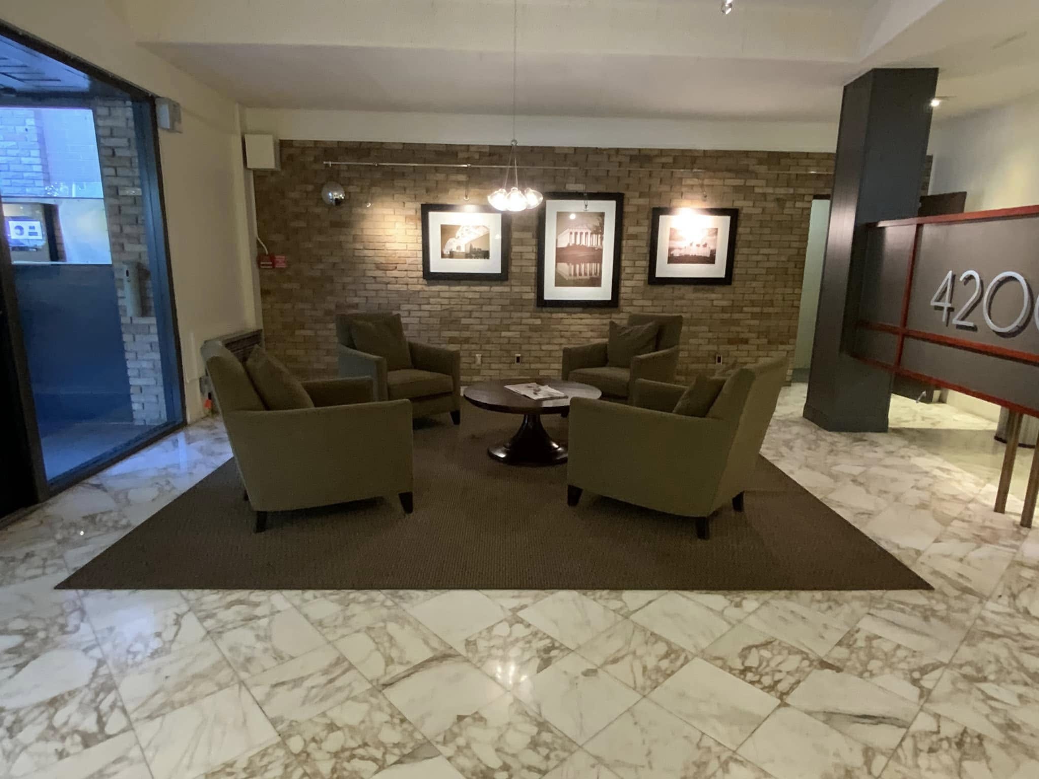 4200 West End Ave 404