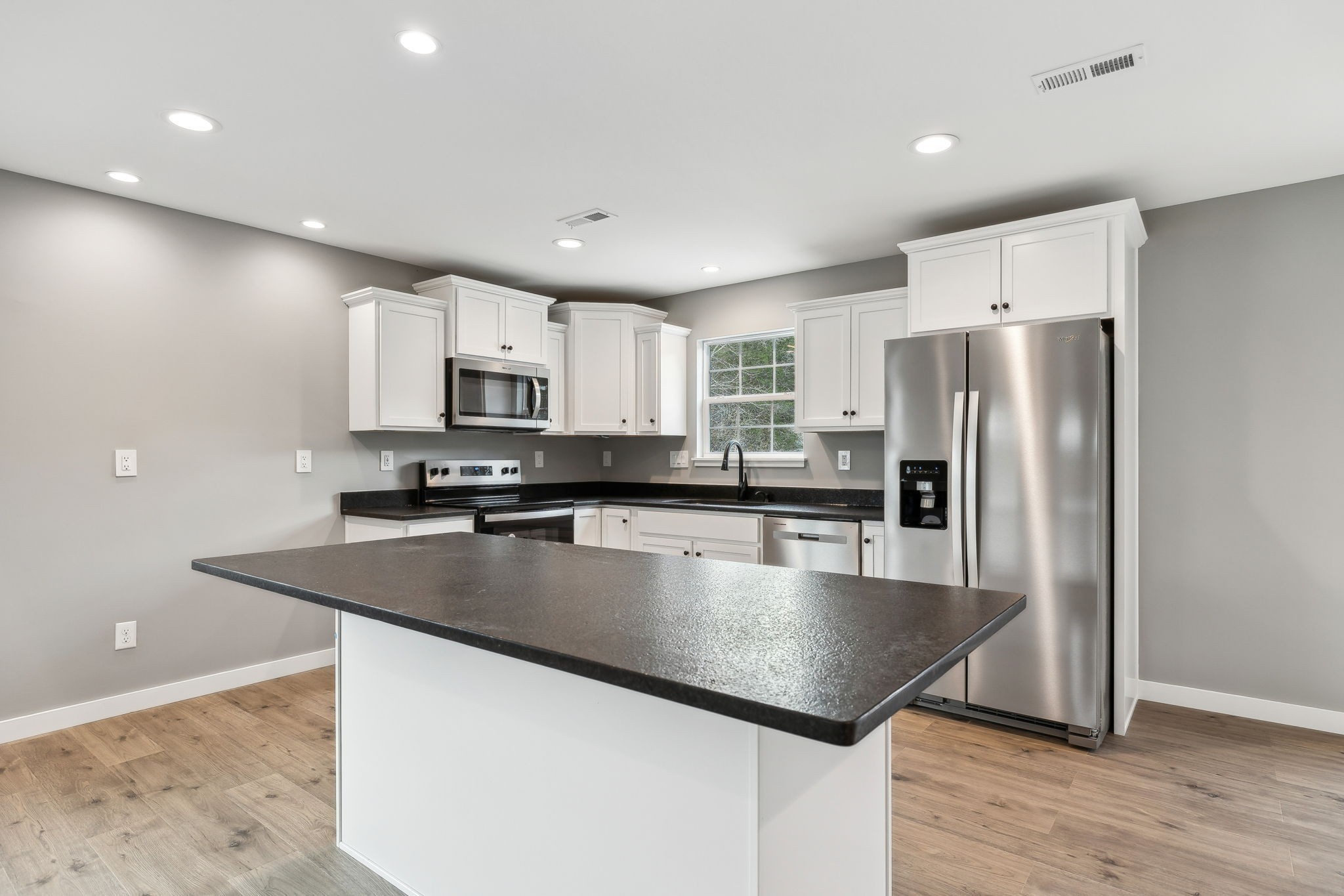 0 Alice Preston Loop