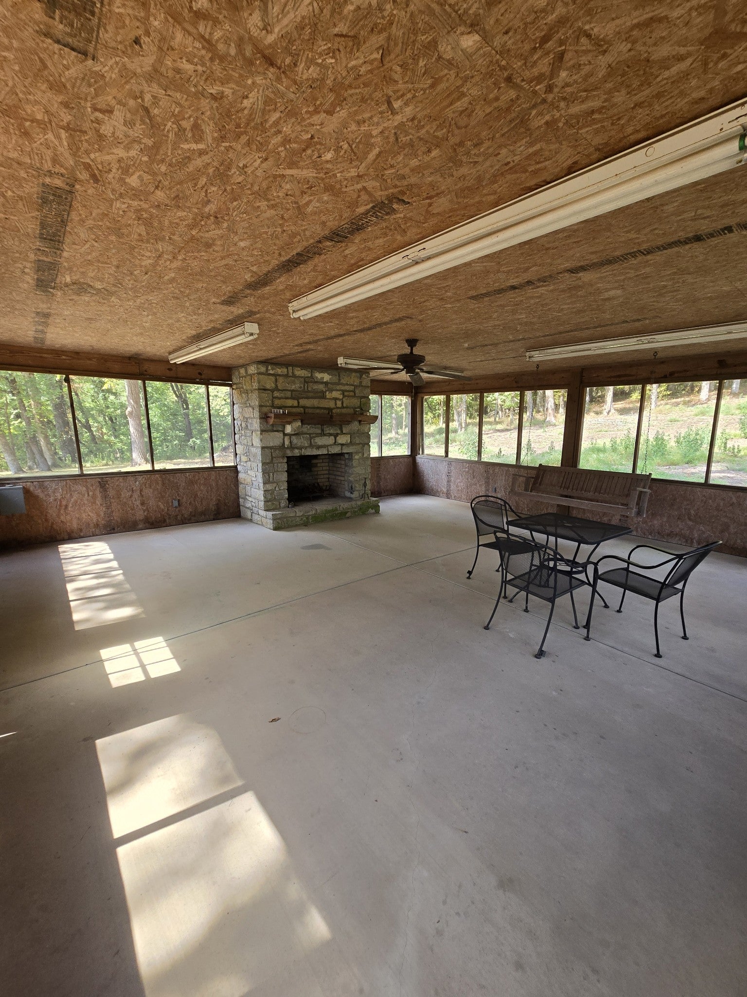 4-bed home for rent in College Grove, TN 37046, 7011 Flat Creek Rd 7011 Flat Creek Rd, College Grove TN 37046 4-bed home, photo 5 of 17