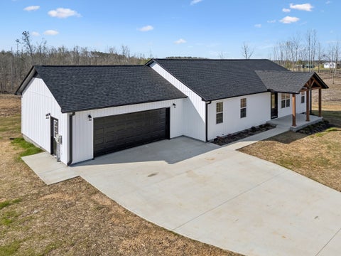 Photo of 184 Ashmore Rd, Summertown, TN 38483 (MLS # 3256230)