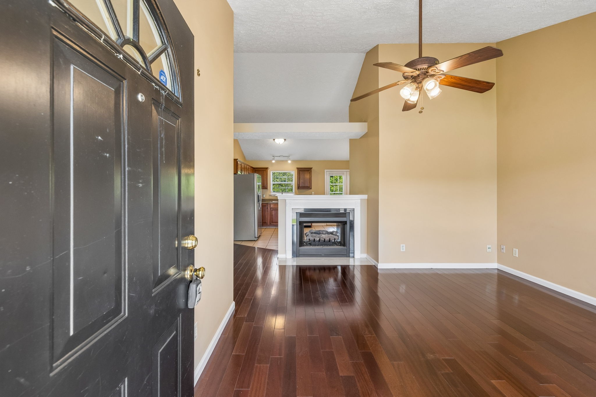 3417 Harbor Hill Pl