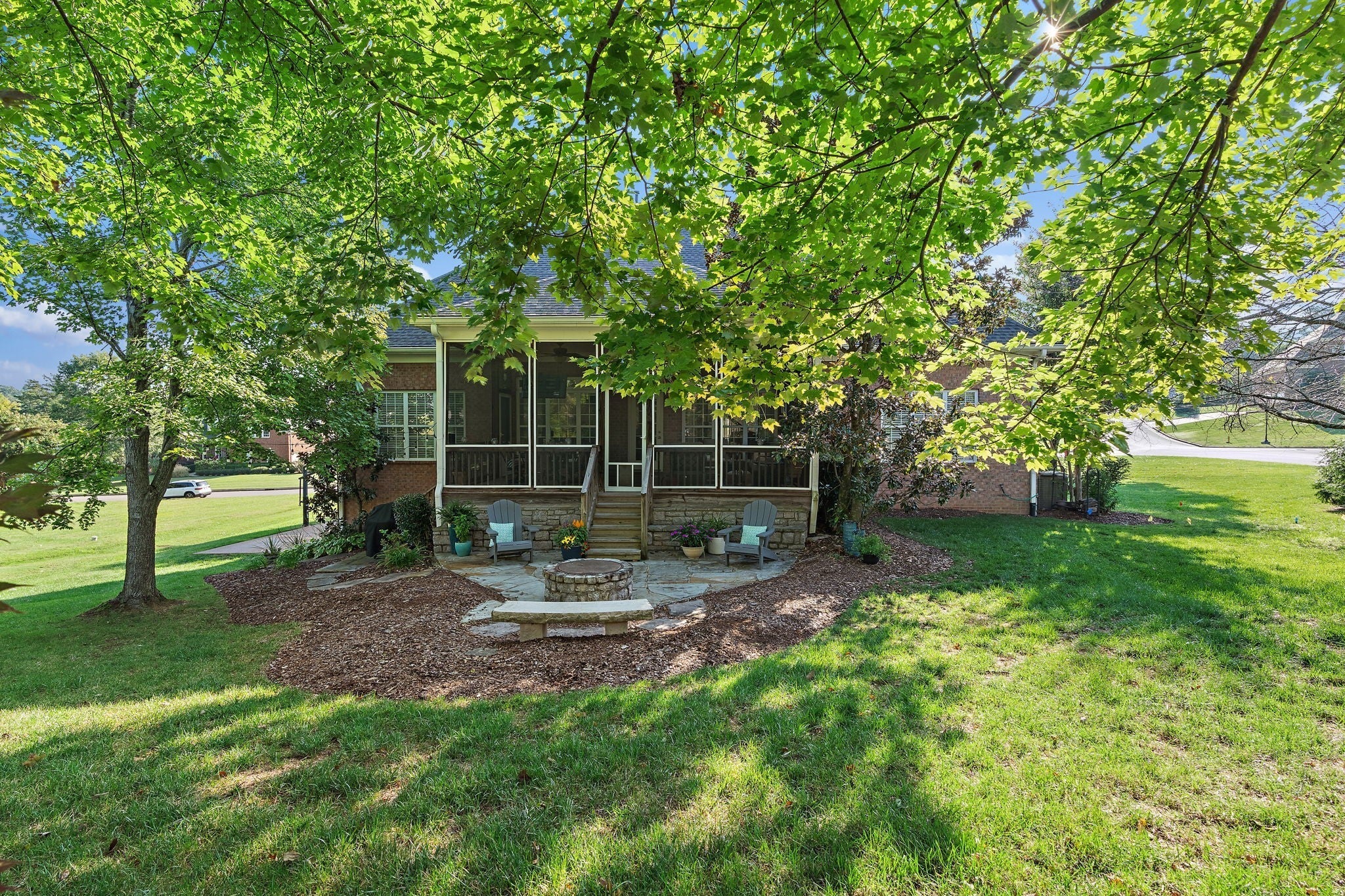 330 Fountainbrooke Dr