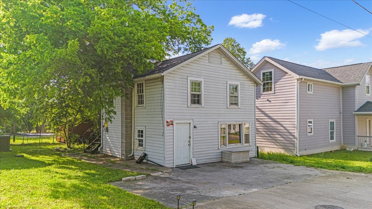 108 7th Ave S