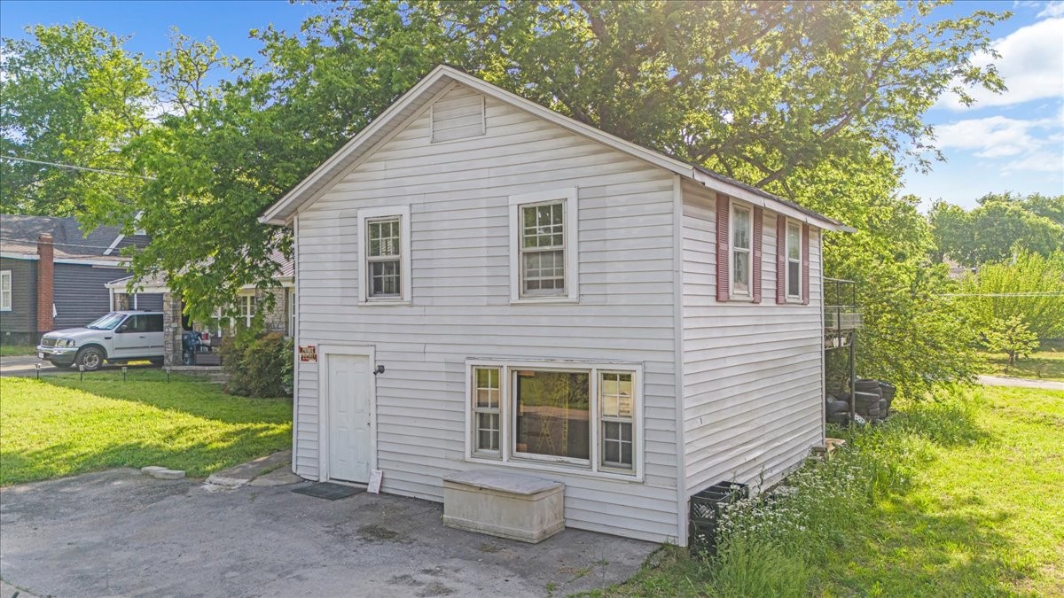 108 7th Ave S