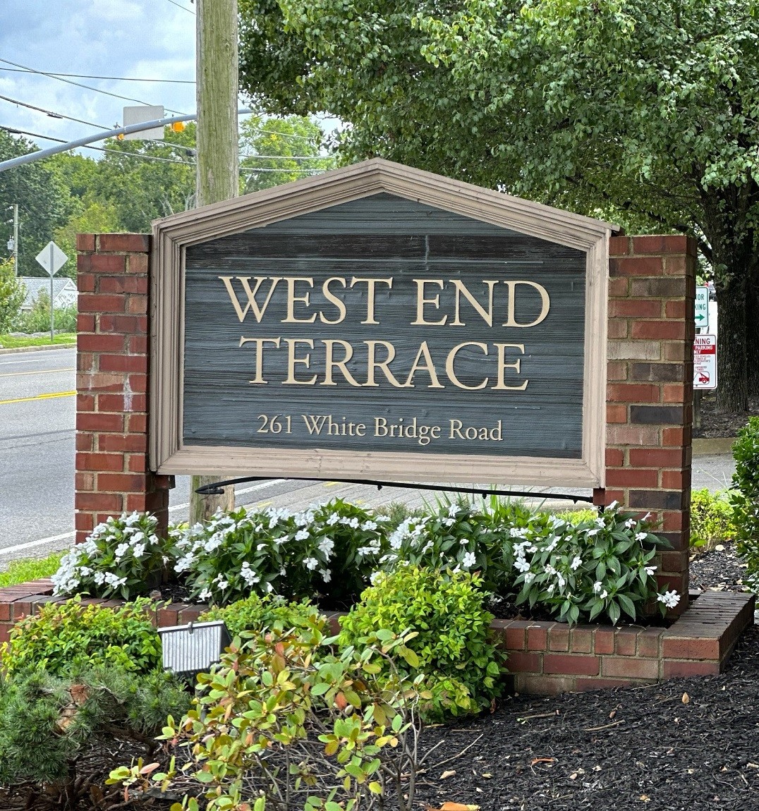 261 White Bridge Pike 141