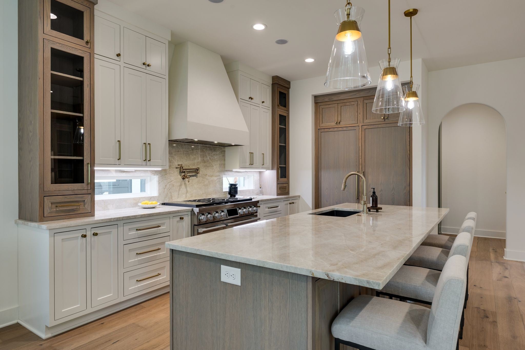 5-bed listing at 6413 Ranchero Dr A, Nashville