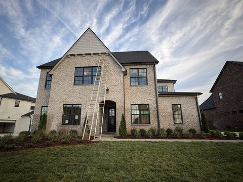 7509 Sutcliff Drive College Grove TN 37046