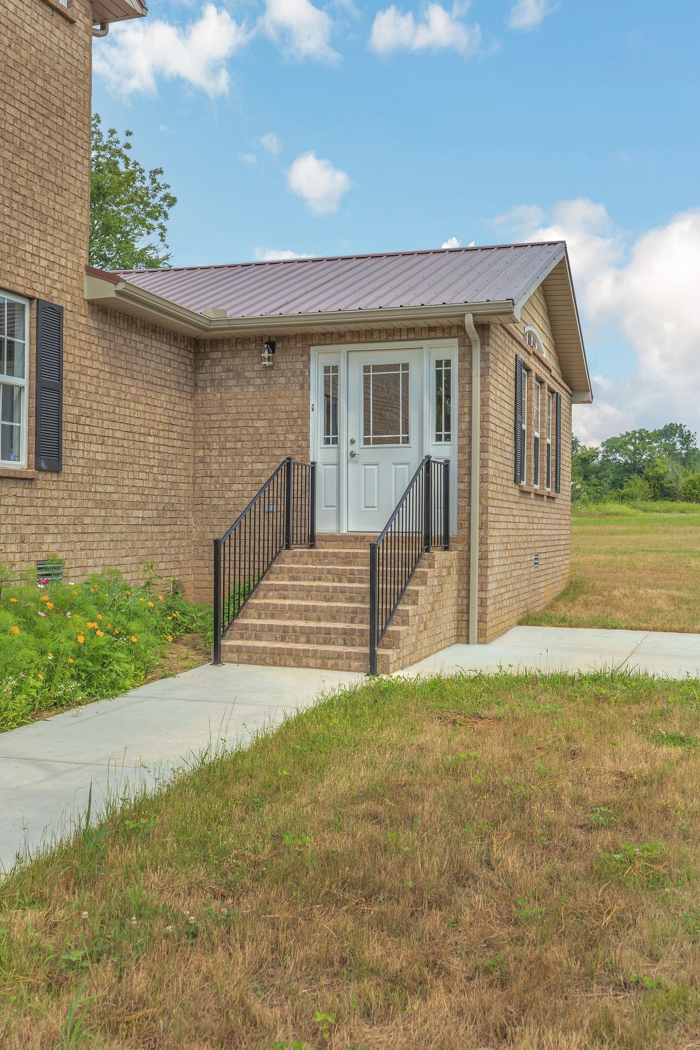 5065 Craddock Rd