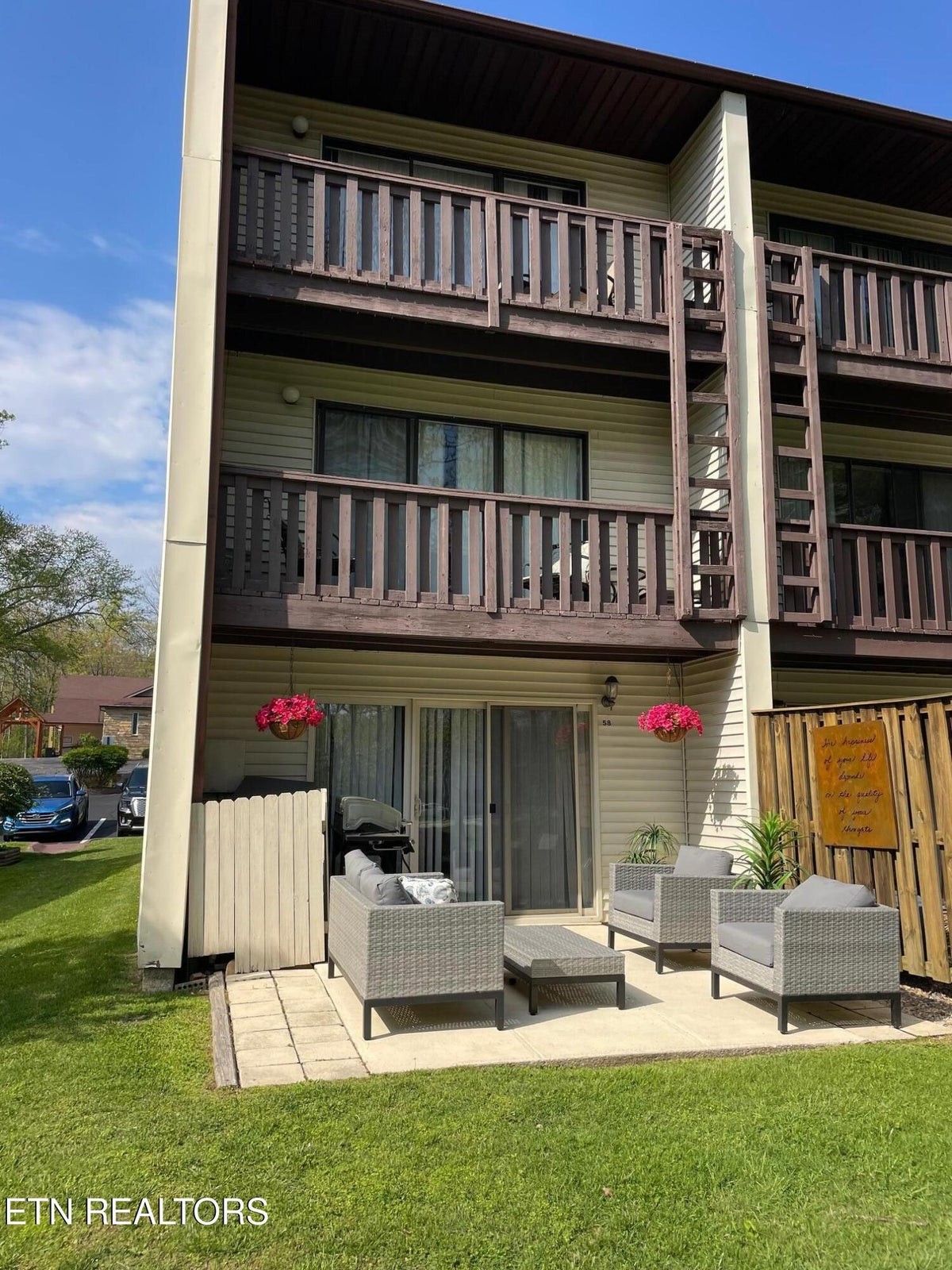58 Wilshire Heights Dr 58