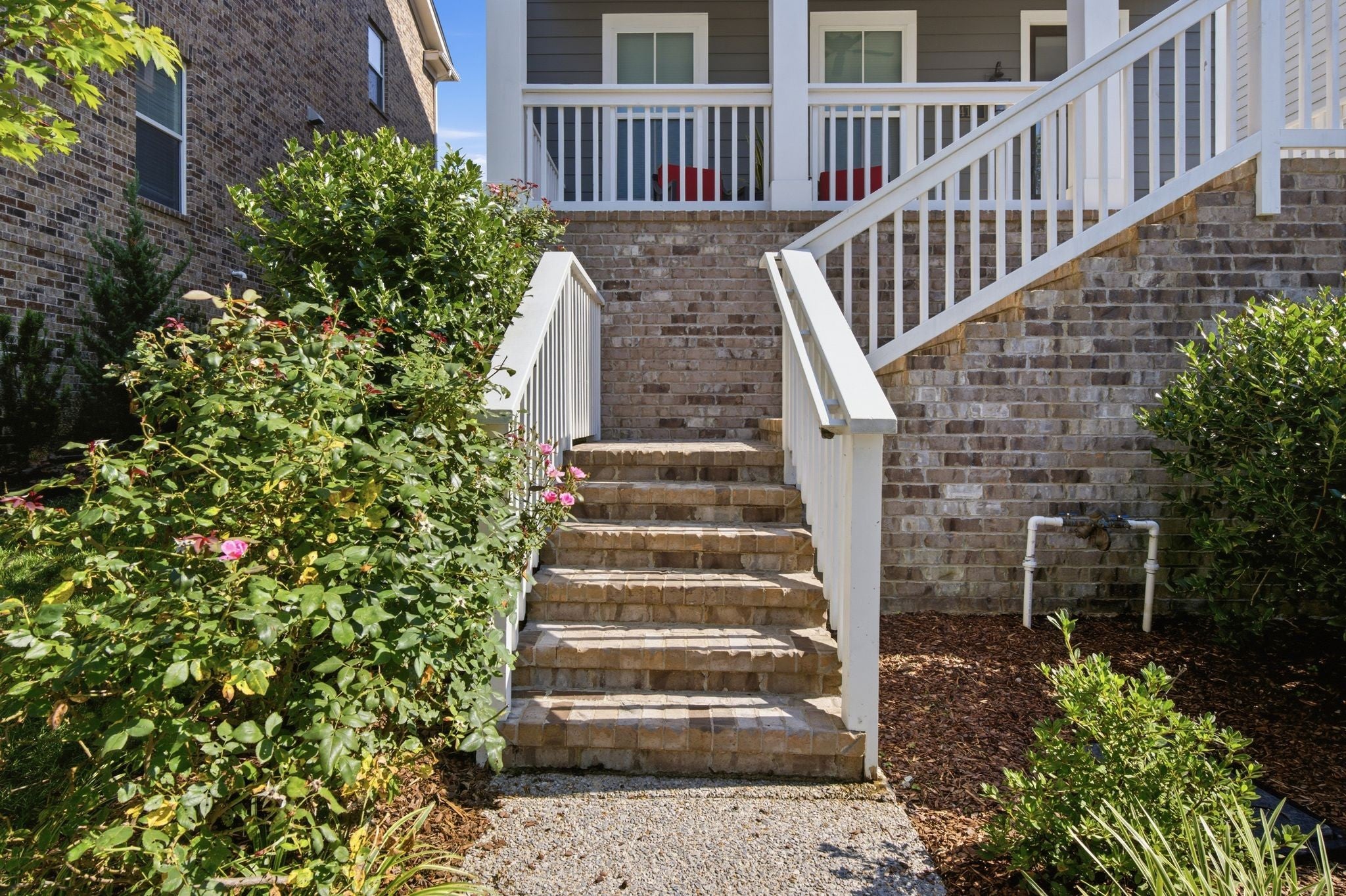 415 Dewar Dr