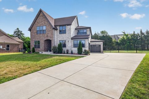 731 Orange Blossom Ct Murfreesboro TN 37130
