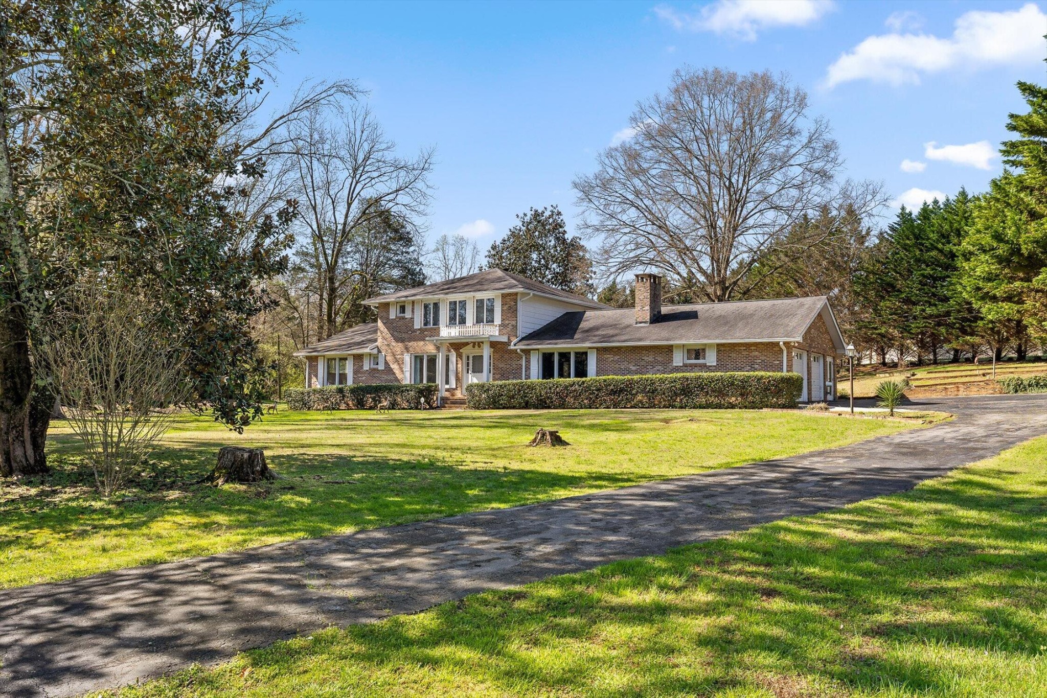 9113 Edgewater Road