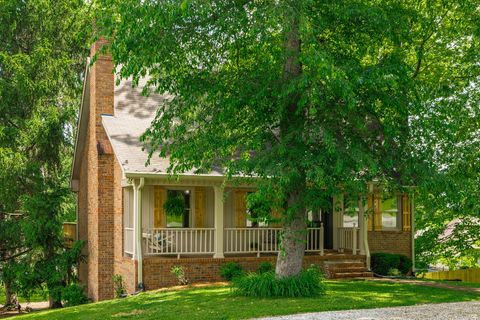 405 Timberlake Dr Springfield TN 37172