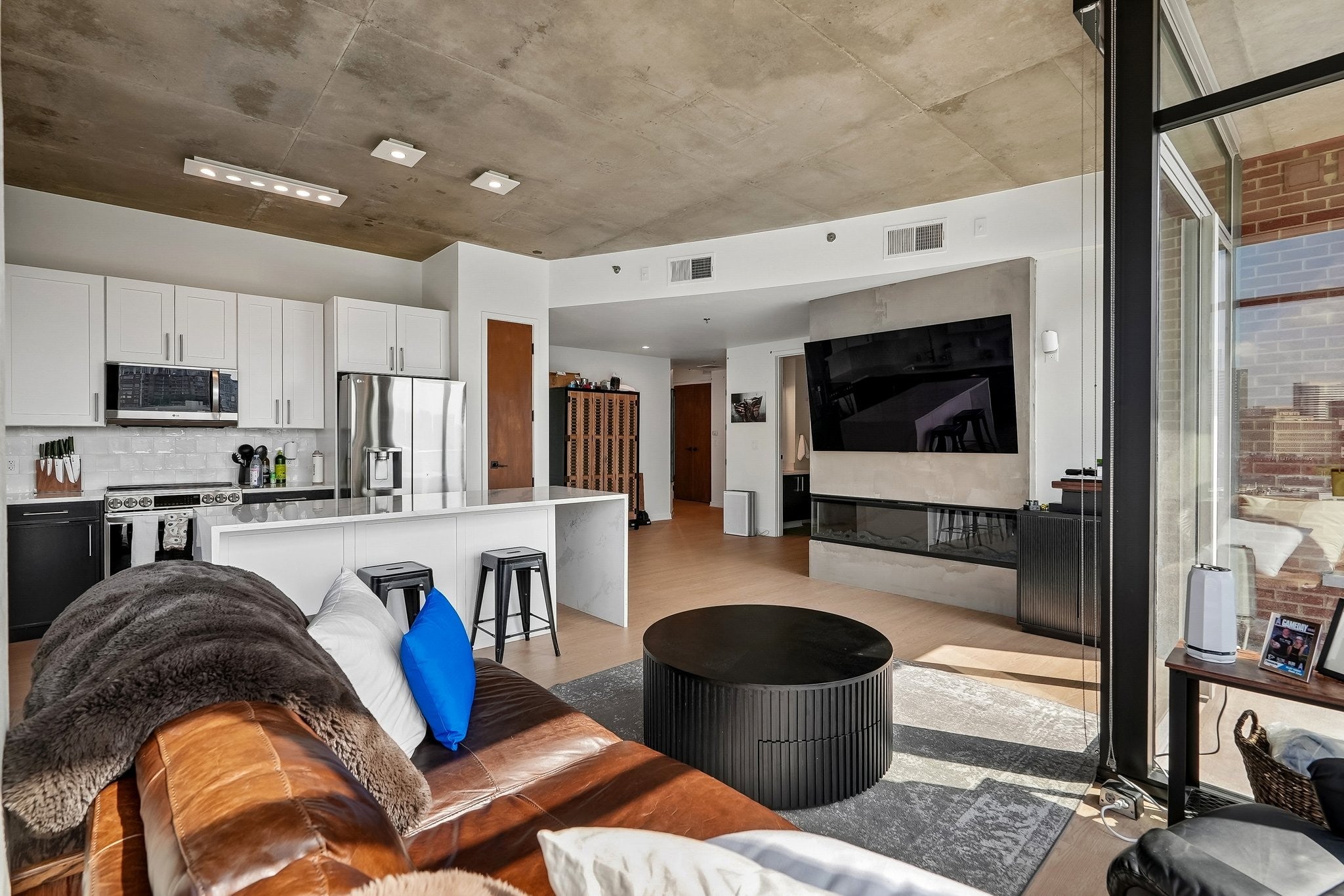 600 12th Ave S 1001