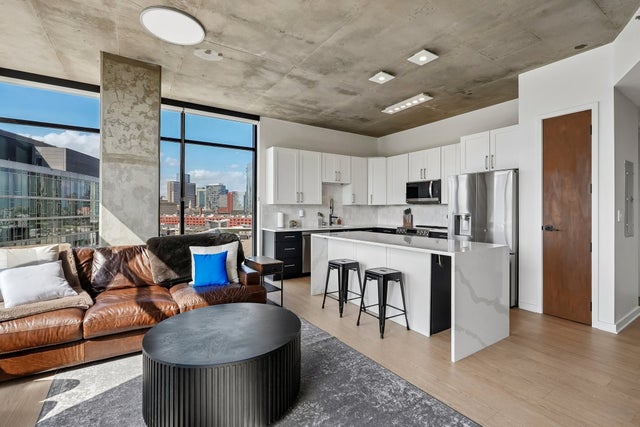600 12th Ave S 1001