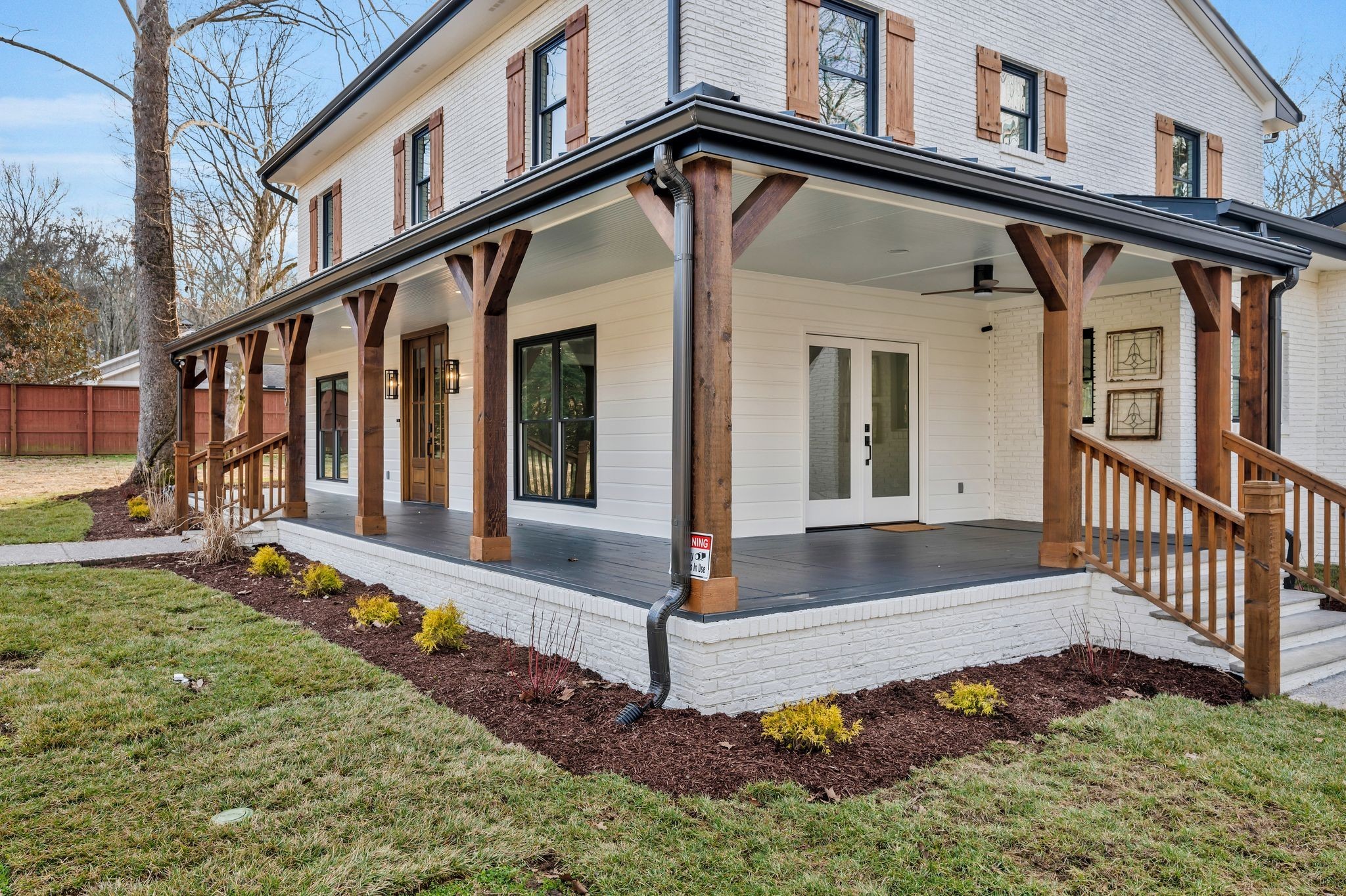 1120 Bradley Dr