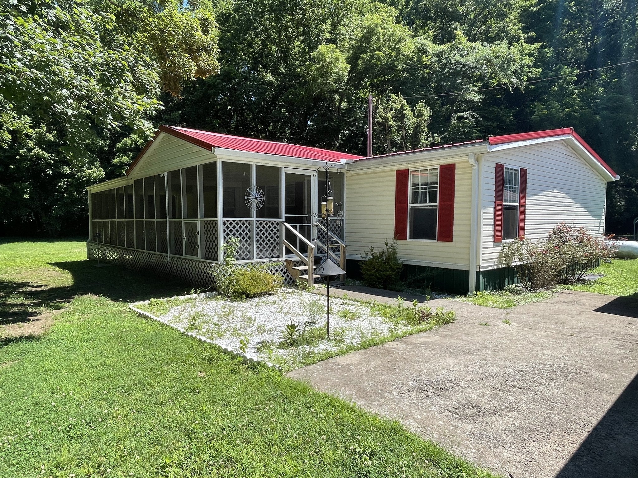 120 Manners Rd